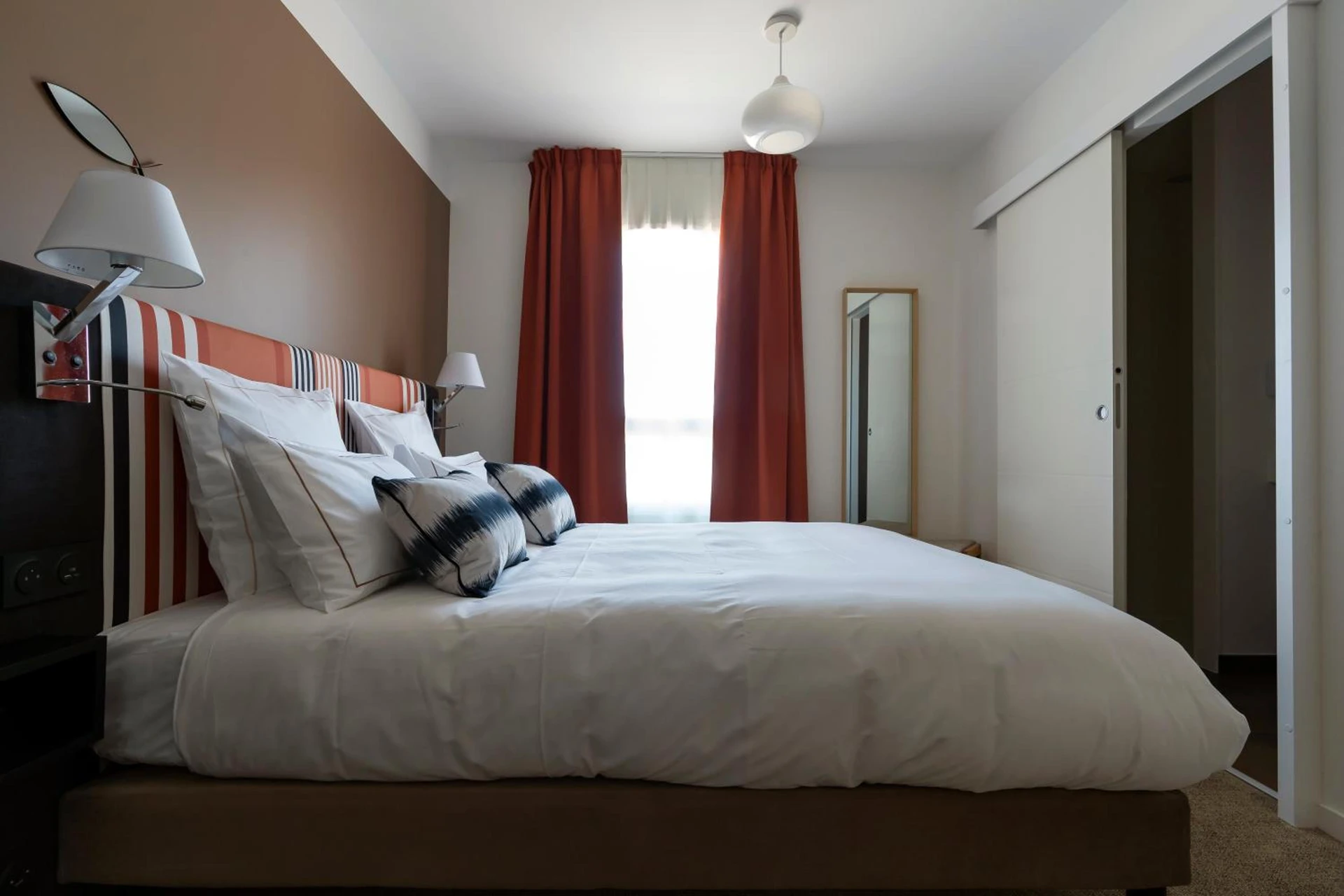 Organiser un séminaire d'entreprise : HOTEL LE 25 à andernos-les-bains