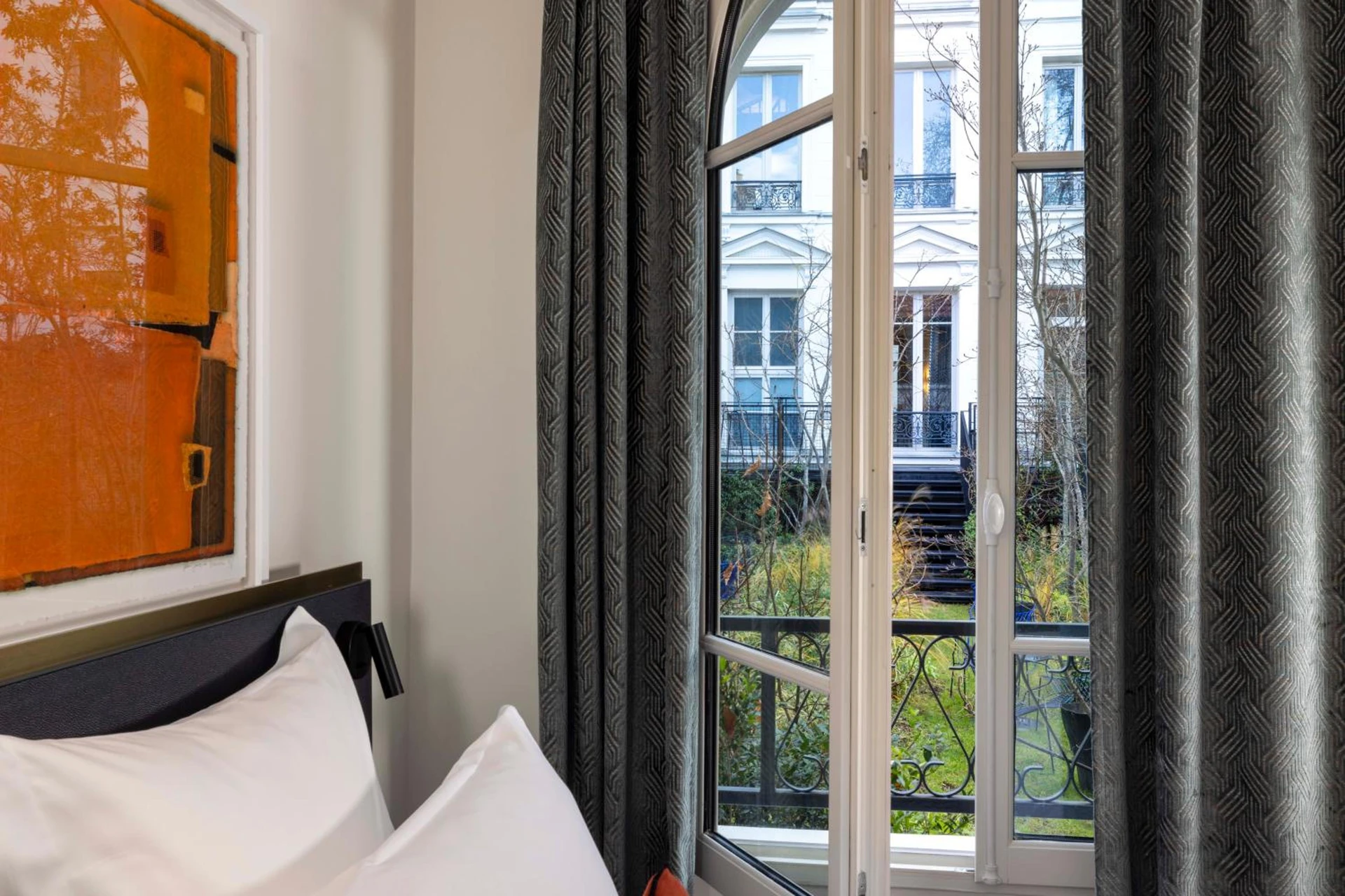 Chambre disponible pour un séminaire d'entreprise à Le 5 Particulier - Neuilly-sur-Seine