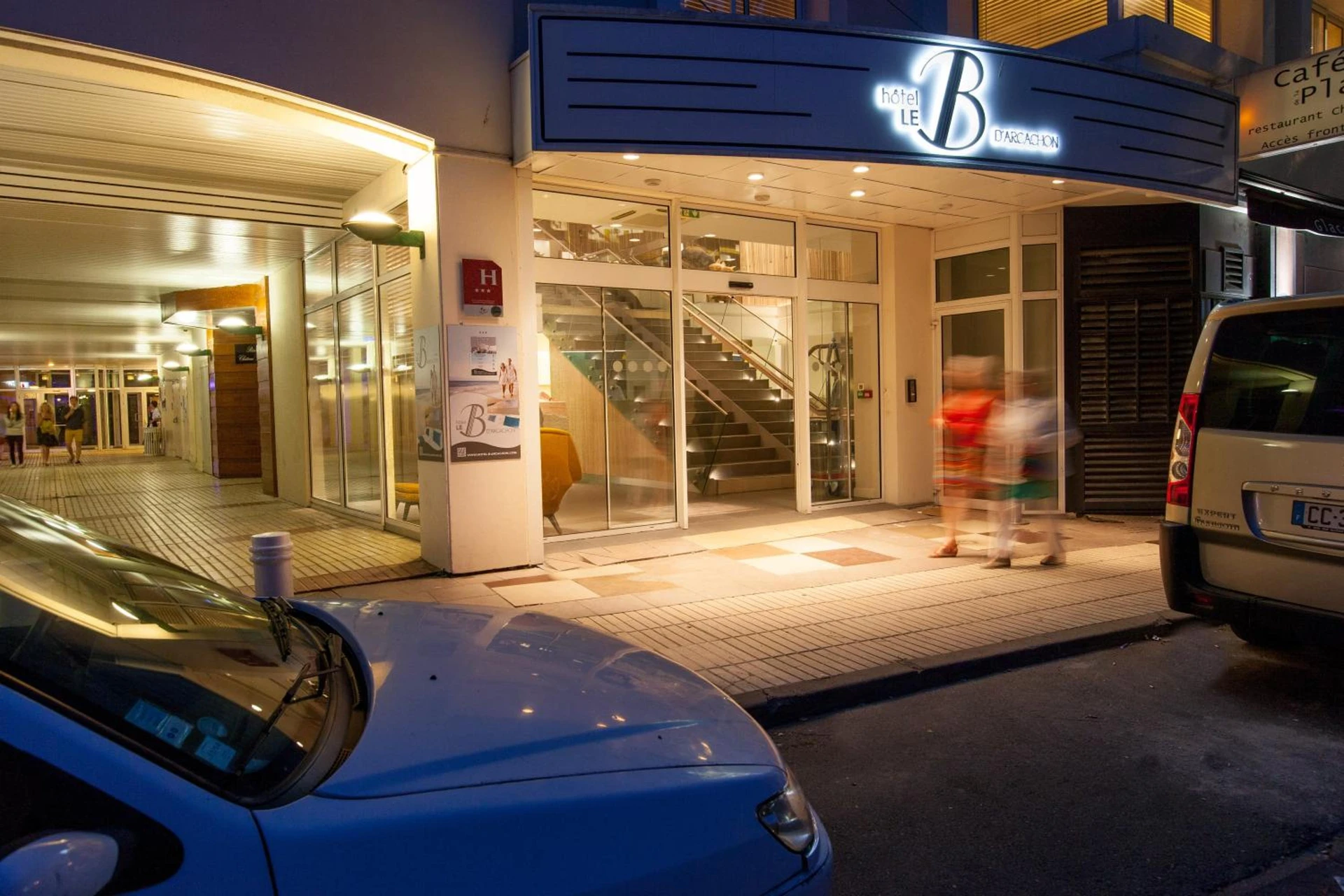 Ambiance de travail pour séminaire d'entreprise à Hôtel Le B d'Arcachon by Inwood Hotels - Arcachon