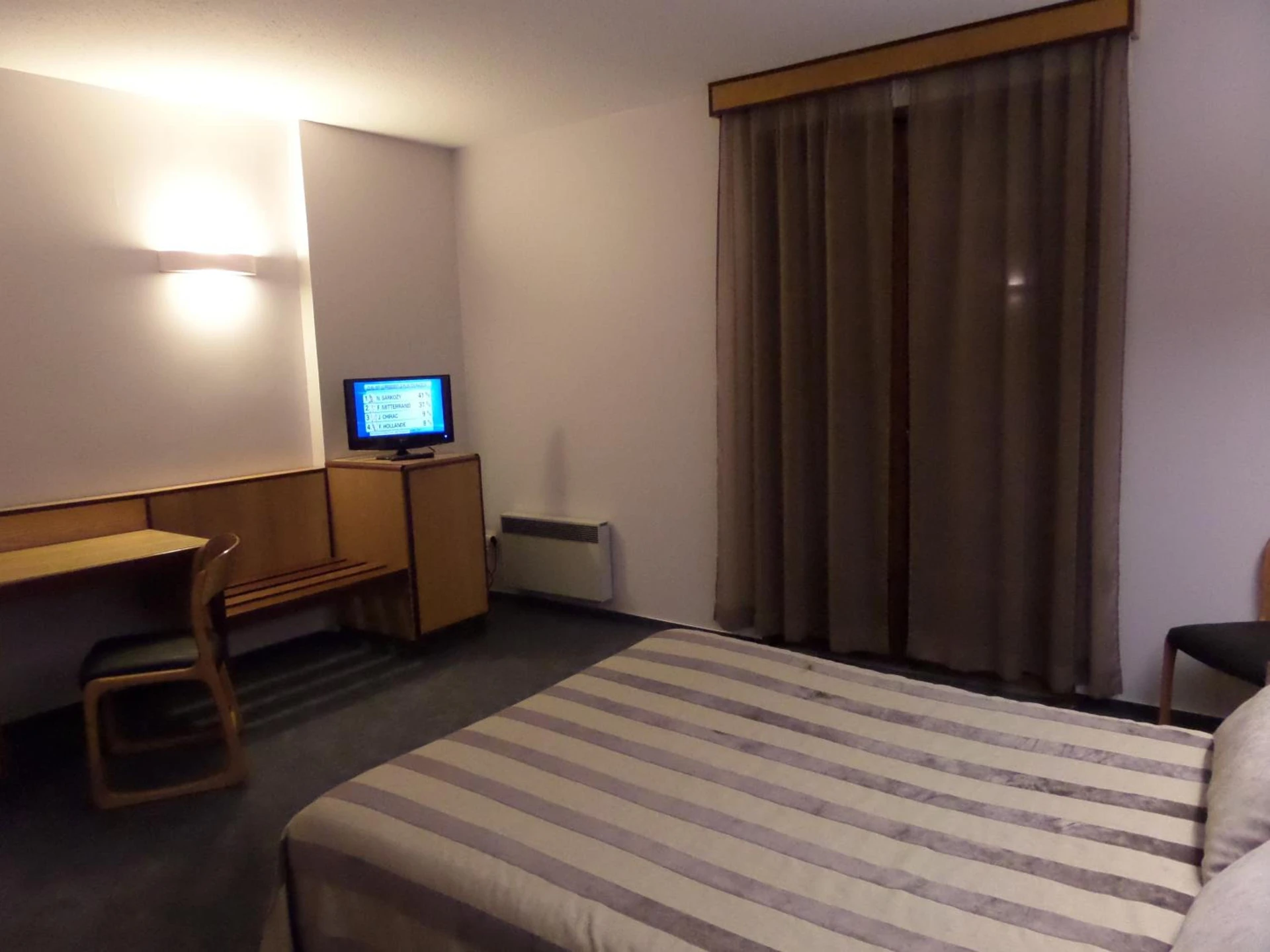 Chambre disponible pour un séminaire d'entreprise à Hôtel le bastide - Nasbinals