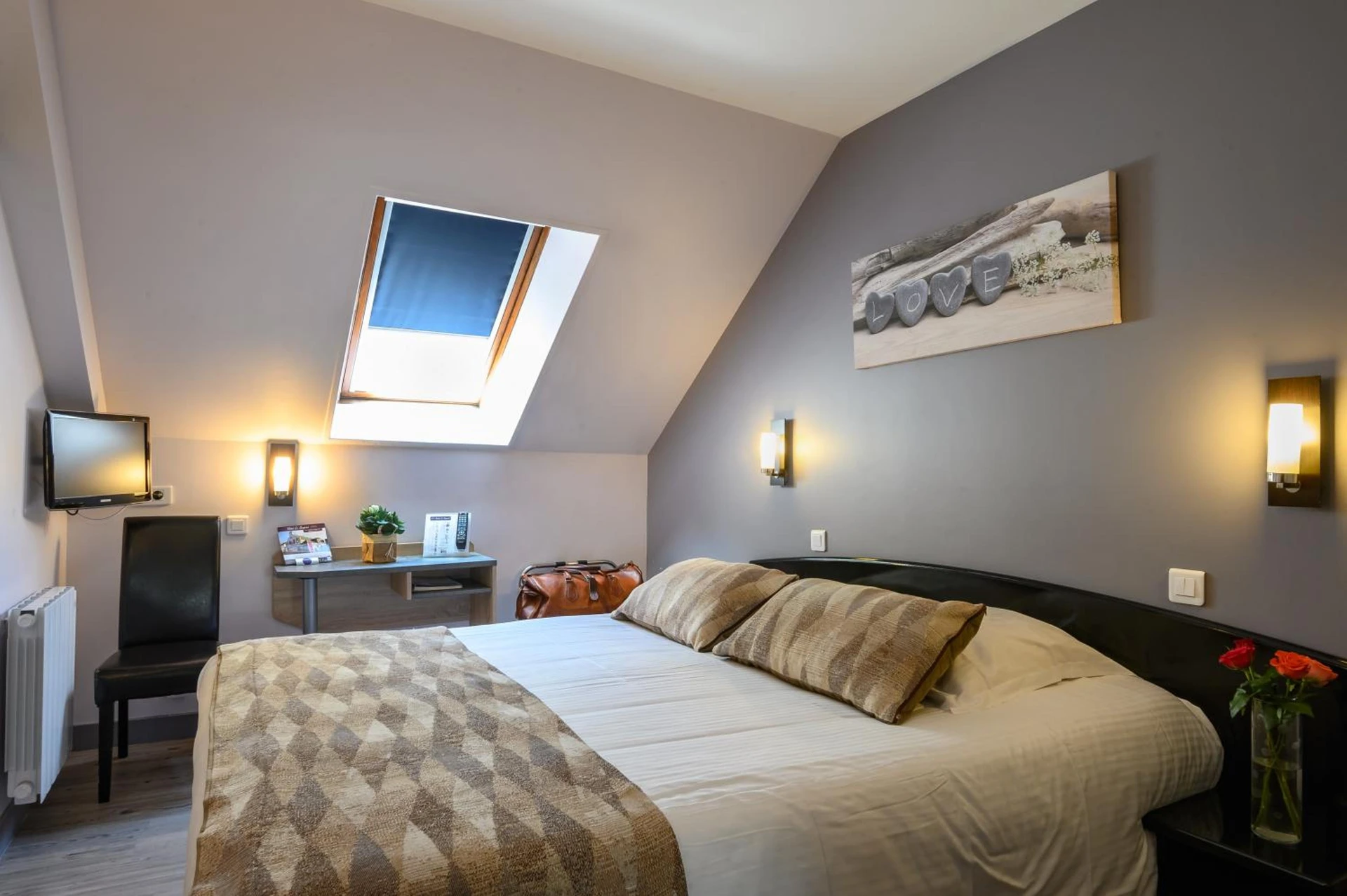 Chambre disponible pour un séminaire d'entreprise à Hôtel Le Bayeux - Bayeux