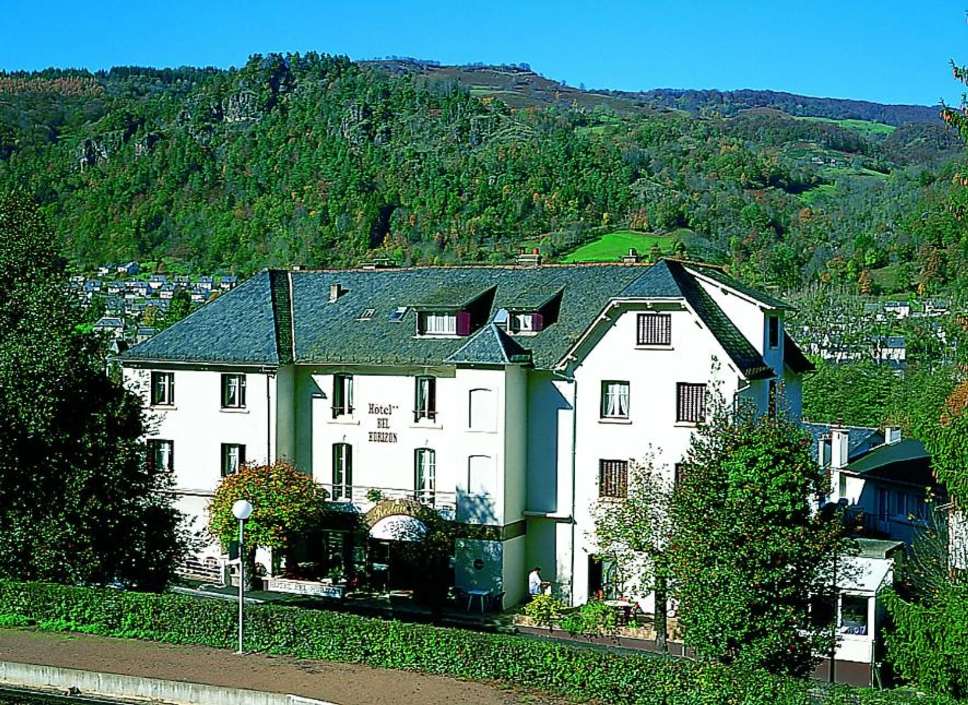 Organiser un séminaire d'entreprise : LOGIS Hôtel Bel Horizon à vic-sur-cere
