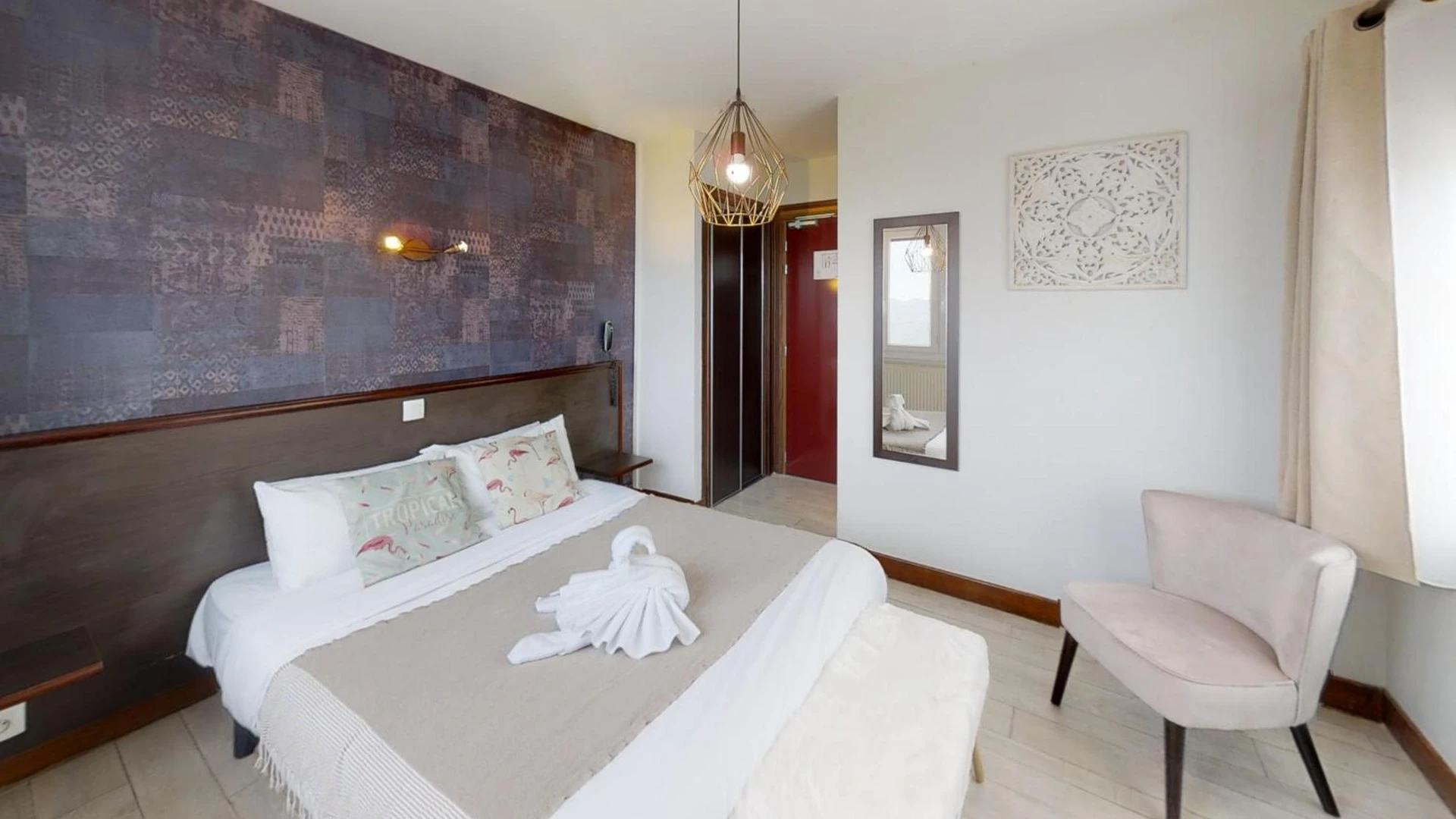 Chambre disponible pour un séminaire d'entreprise à Logis Hôtel Le Bellevue - Trévignin