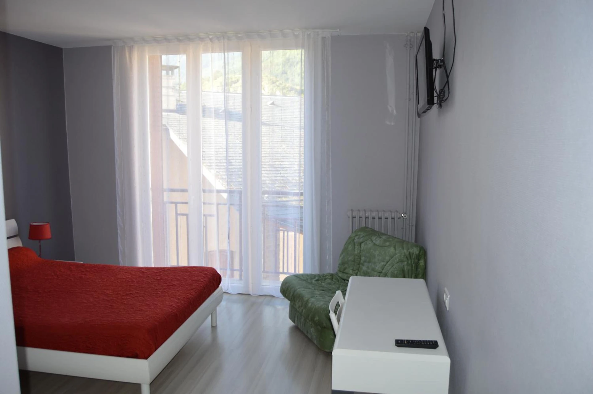 Chambre disponible pour un séminaire d'entreprise à Hôtel Restaurant Le Bellevue - Ax-les-Thermes