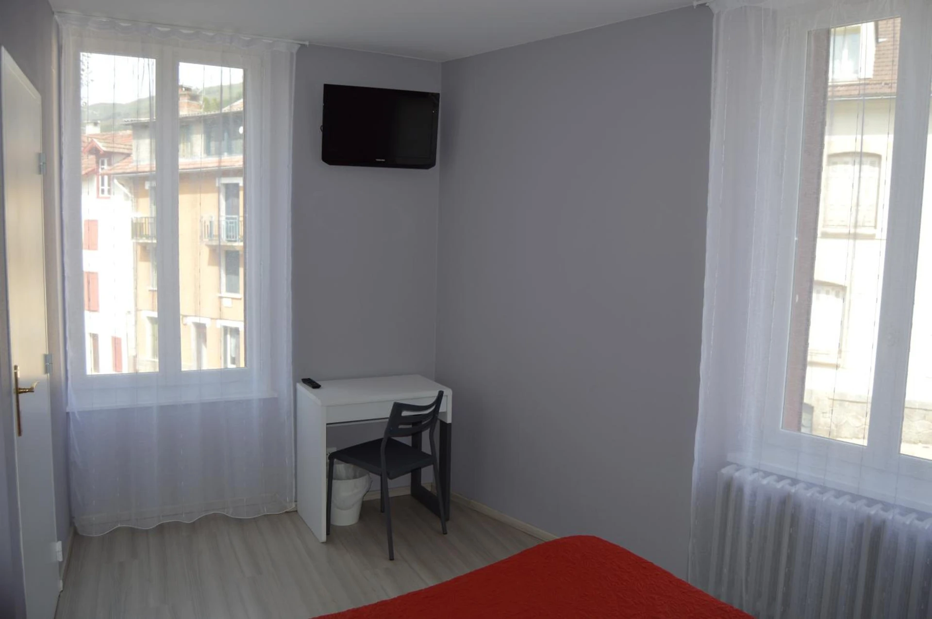 Chambre disponible pour un séminaire d'entreprise à Hôtel Restaurant Le Bellevue - Ax-les-Thermes