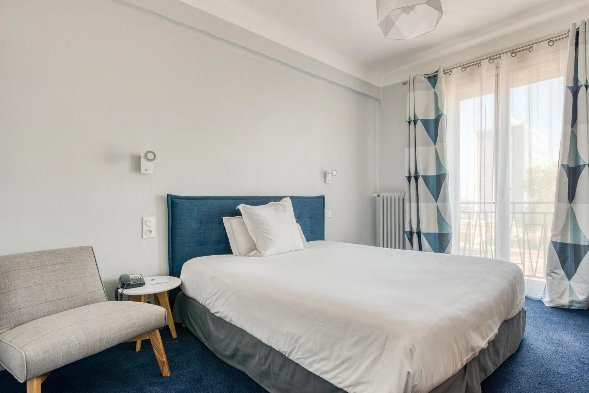 Chambre disponible pour un séminaire d'entreprise à Hotel Le Berry Saint-Nazaire - Saint-Nazaire