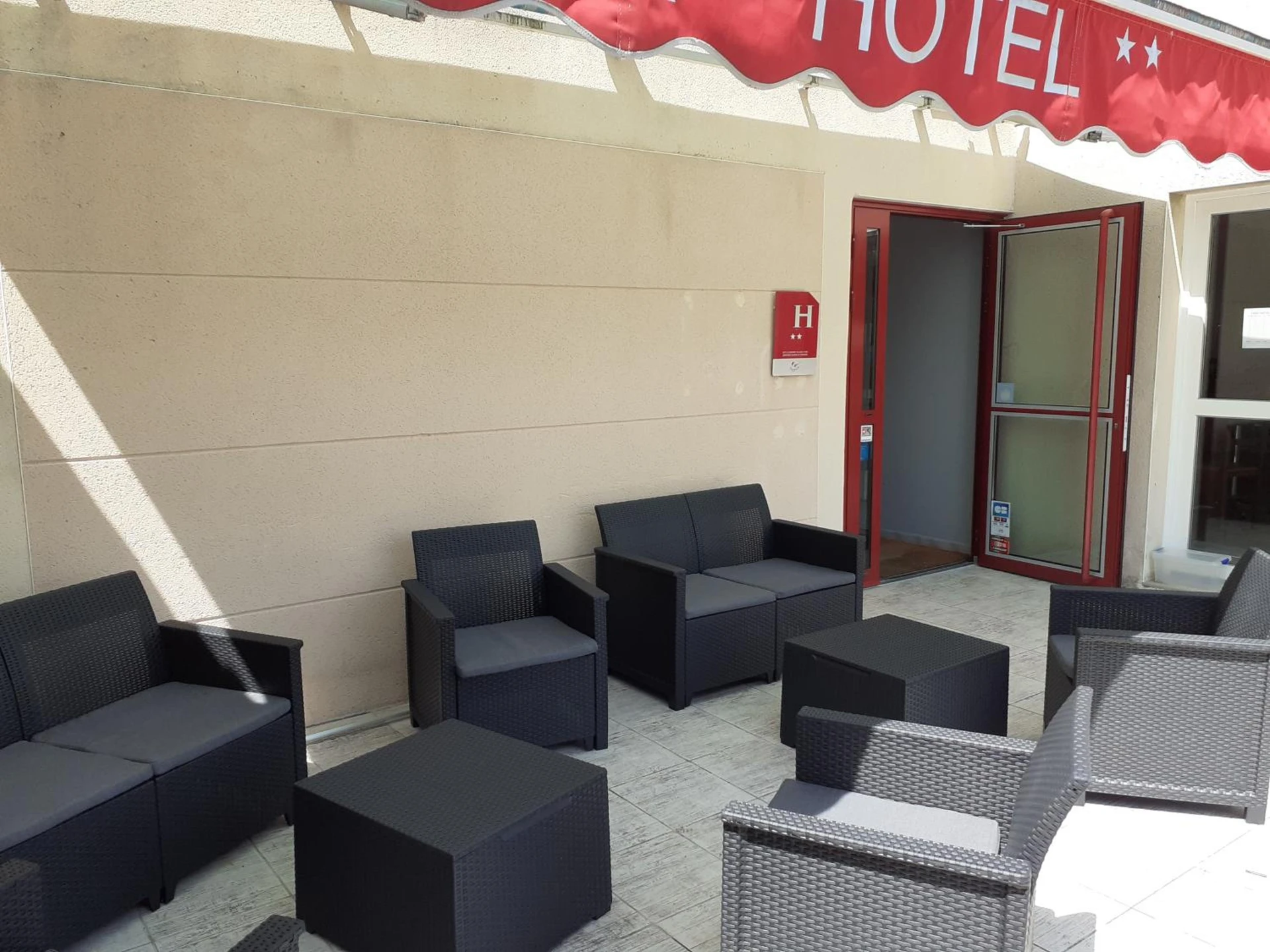 Organiser un séminaire d'entreprise : Hôtel Bon Repos à barbezieux-saint-hilaire