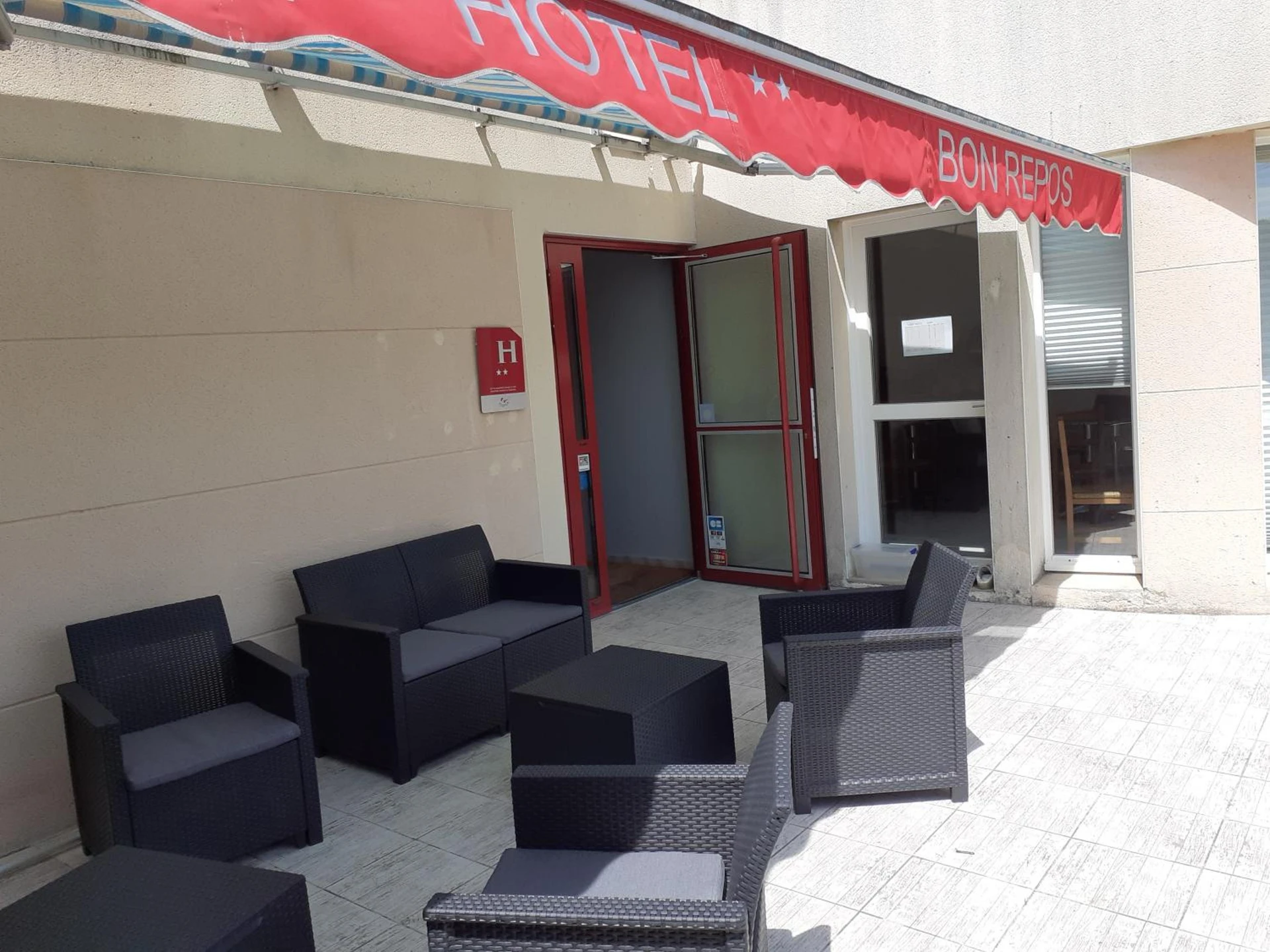 Organiser un séminaire d'entreprise : Hôtel Bon Repos à barbezieux-saint-hilaire