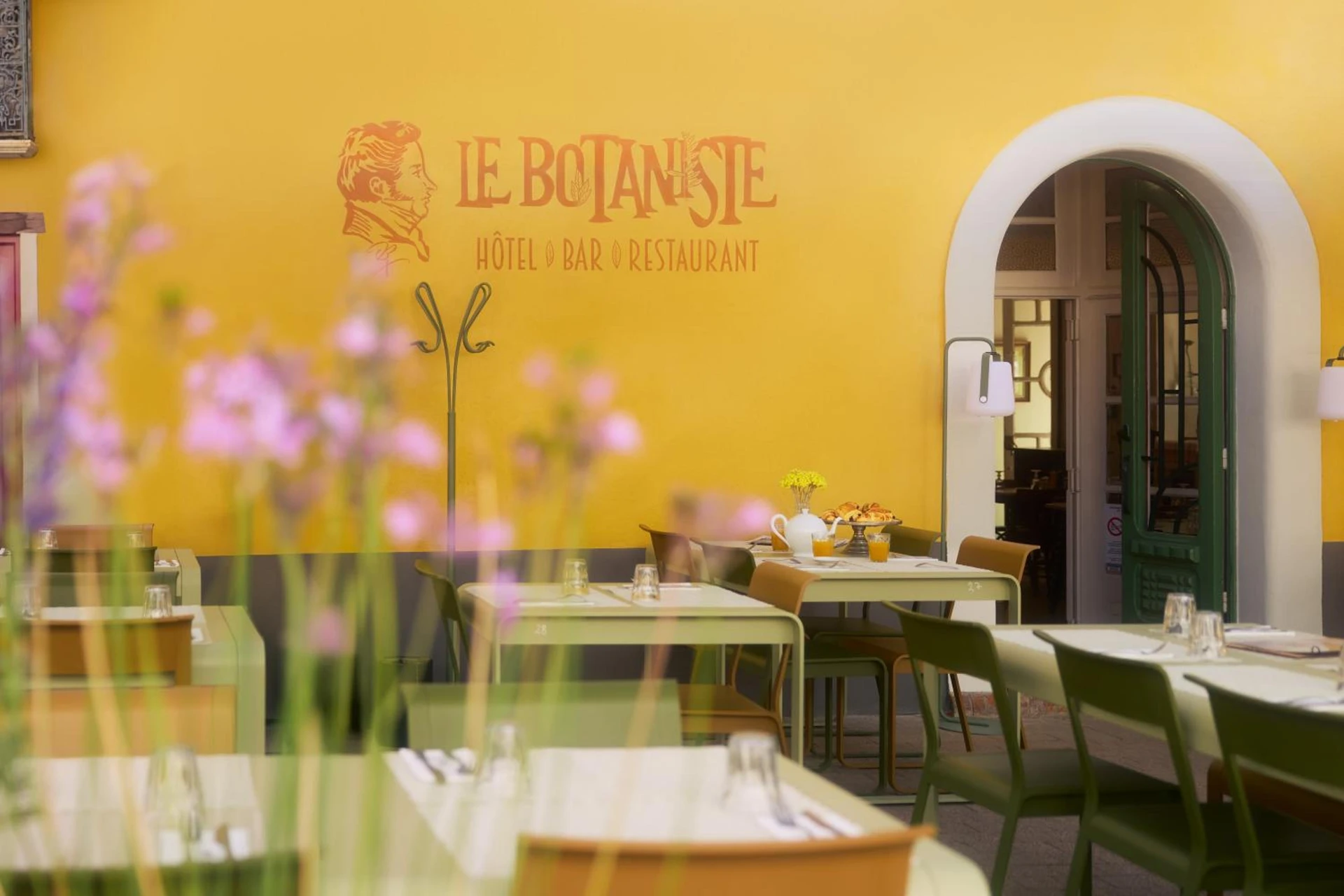 Organiser un séminaire d'entreprise : Hôtel Restaurant Le Botaniste à prats-de-mollo-la-preste