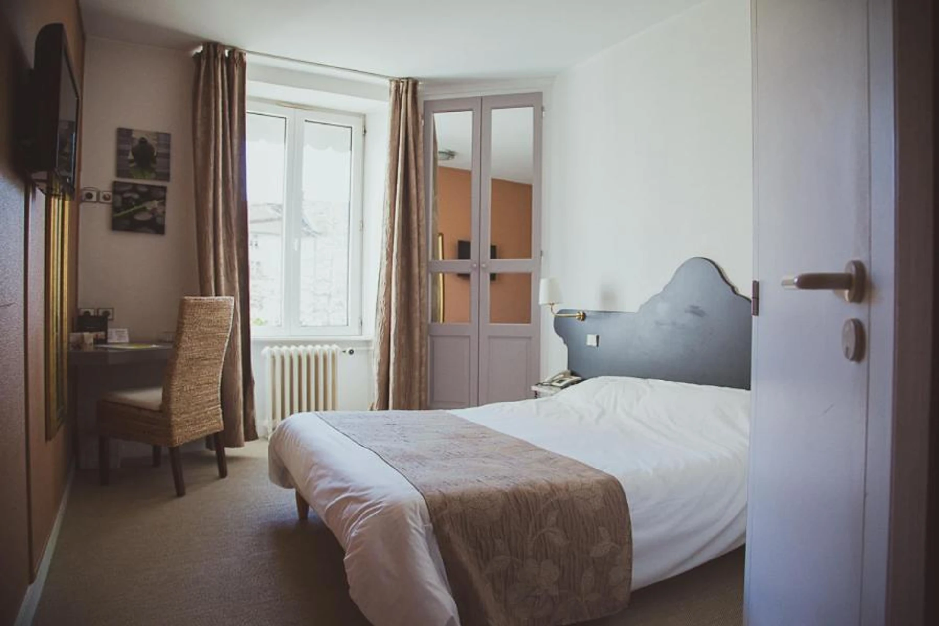 Organiser un séminaire d'entreprise : Hôtel Logis Le Bourbon à yssingeaux