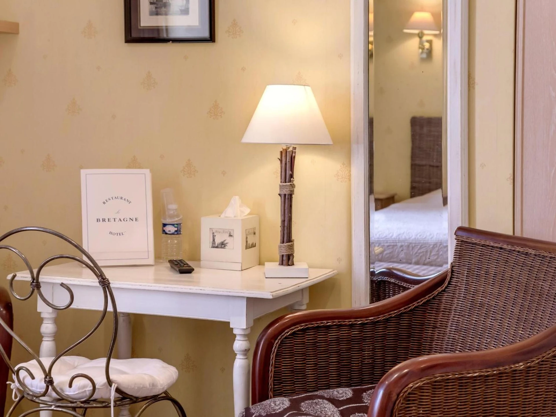 Chambre disponible pour un séminaire d'entreprise à Logis Le Bretagne - Sillé-le-Guillaume
