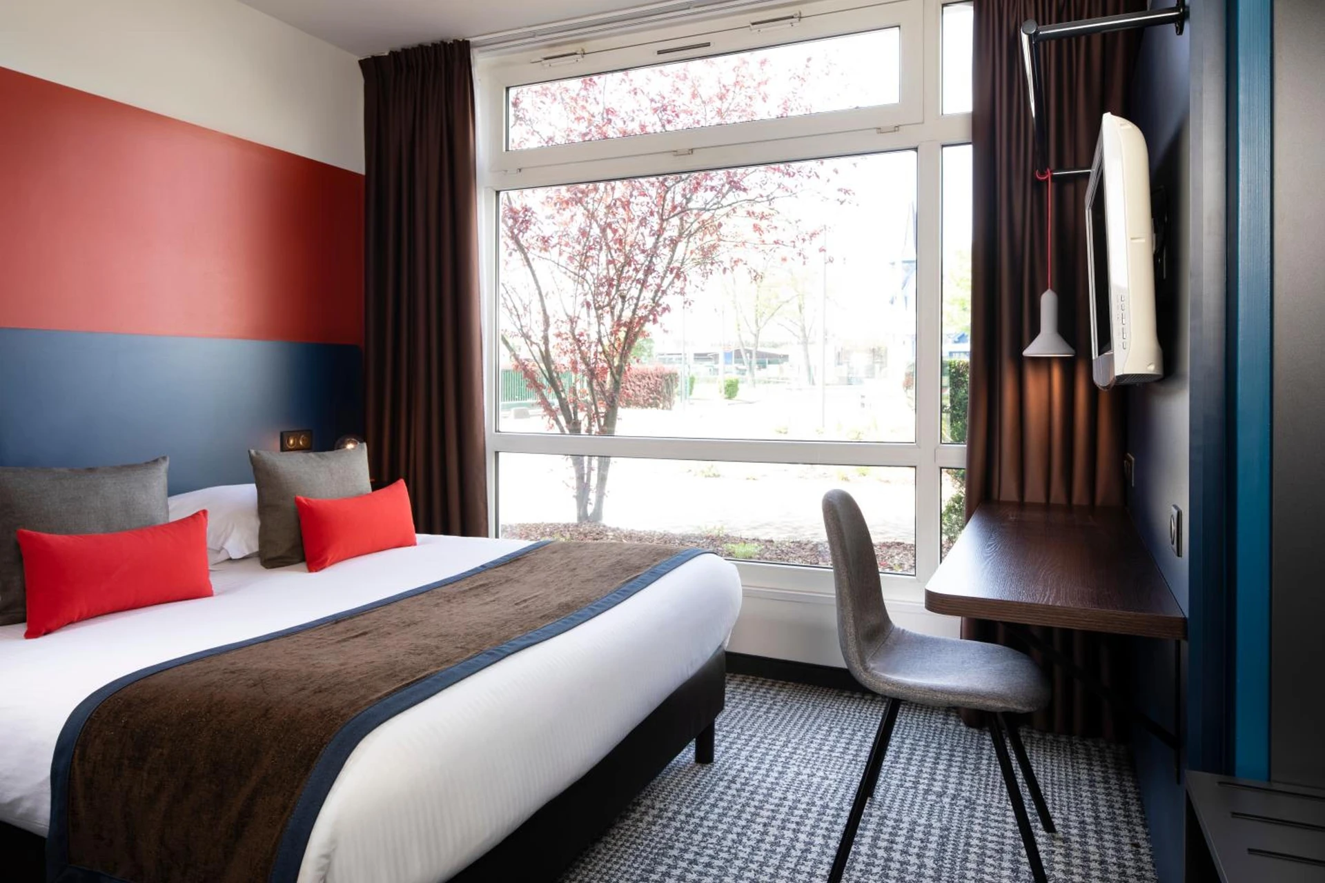 Magnifique chambre pour un séminaire d'entreprise à Hotel Le Bugatti - Molsheim