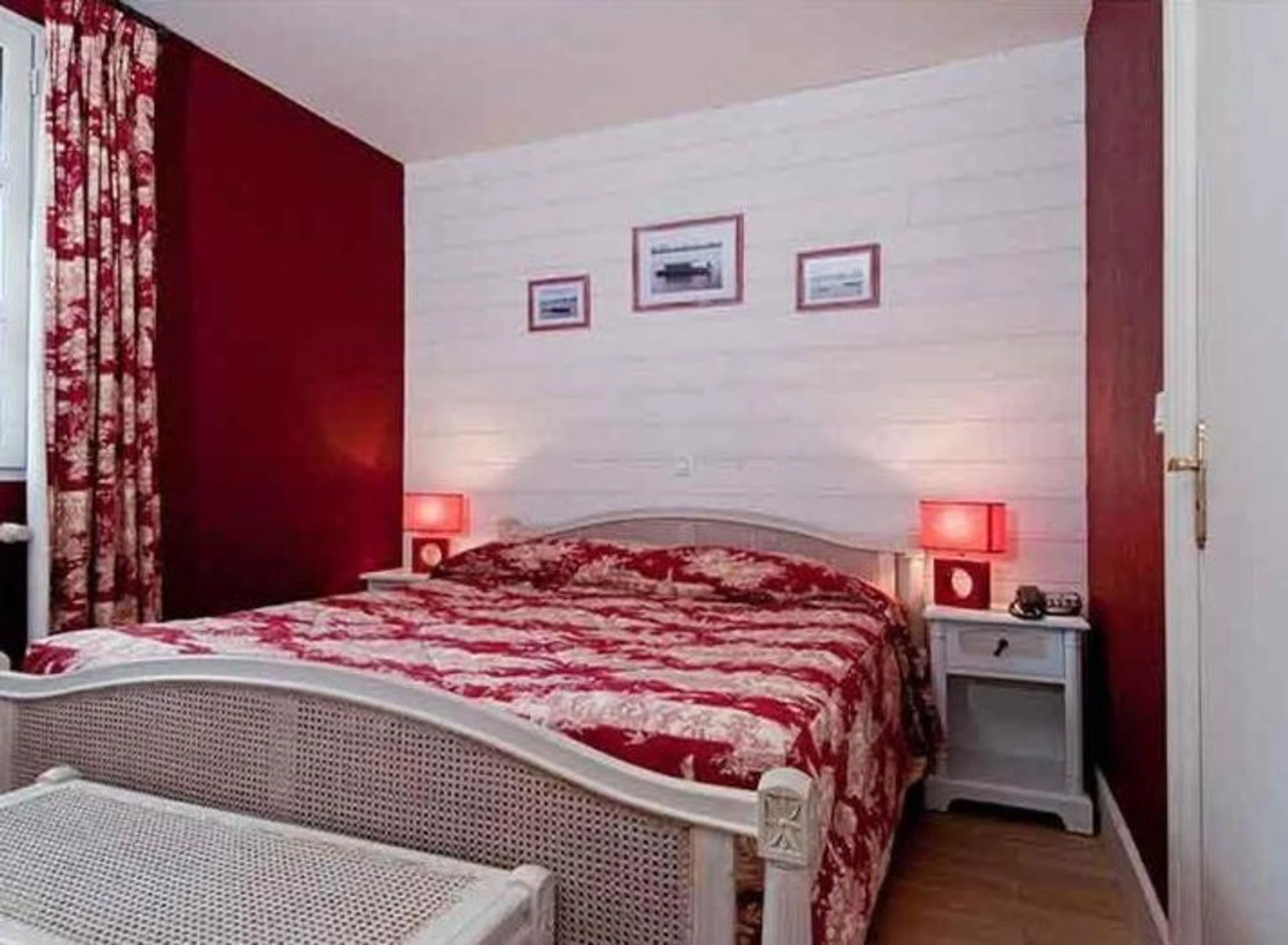 Chambre disponible pour un séminaire d'entreprise à Logis Hôtel Le Bussy - Montsoreau