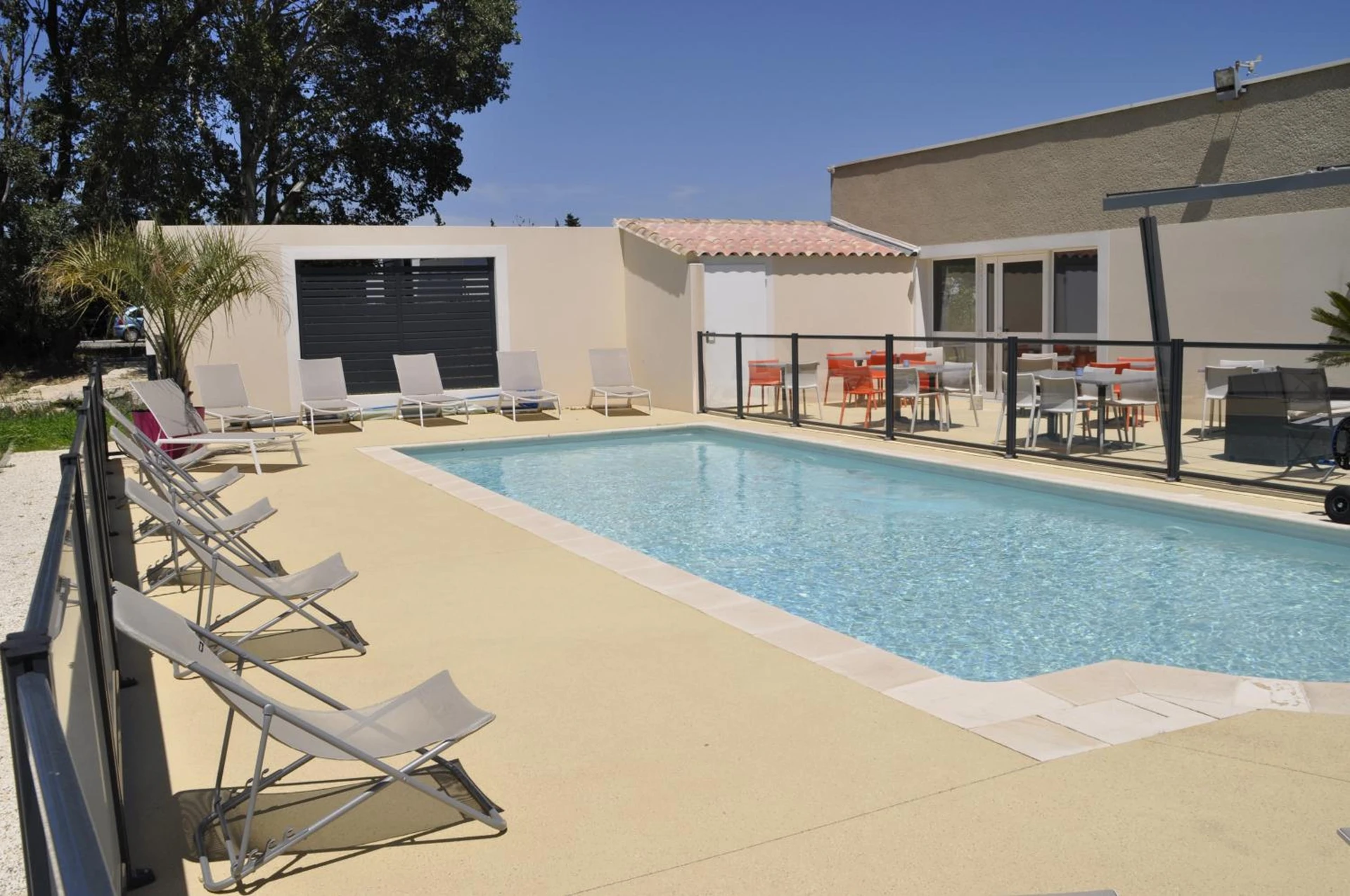 Organiser un séminaire d'entreprise : Hotel le Caiman à pierrelatte