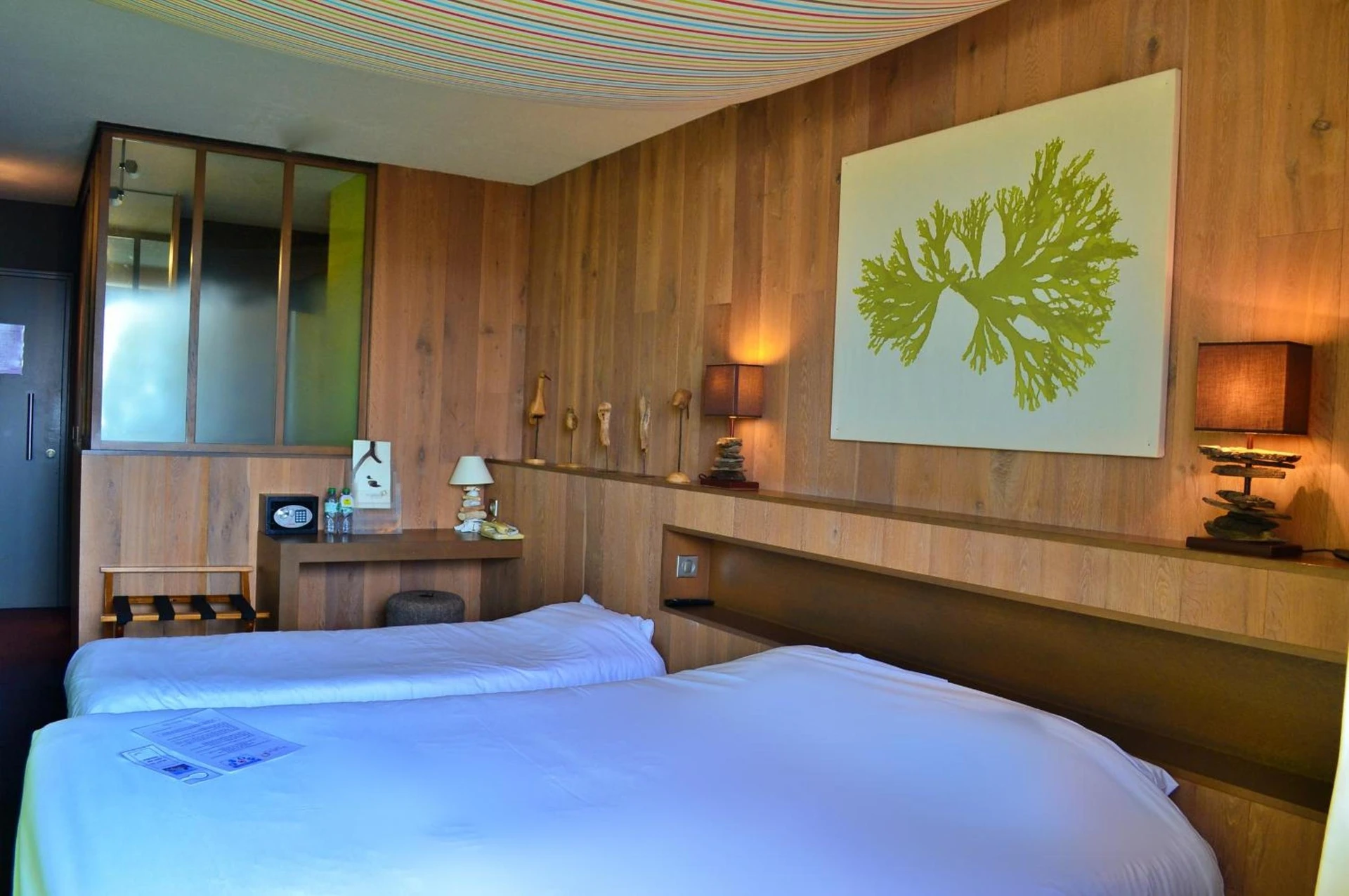 Chambre disponible pour un séminaire d'entreprise à Logis Hôtel Le Calluna Restaurant La Flottille - Préfailles