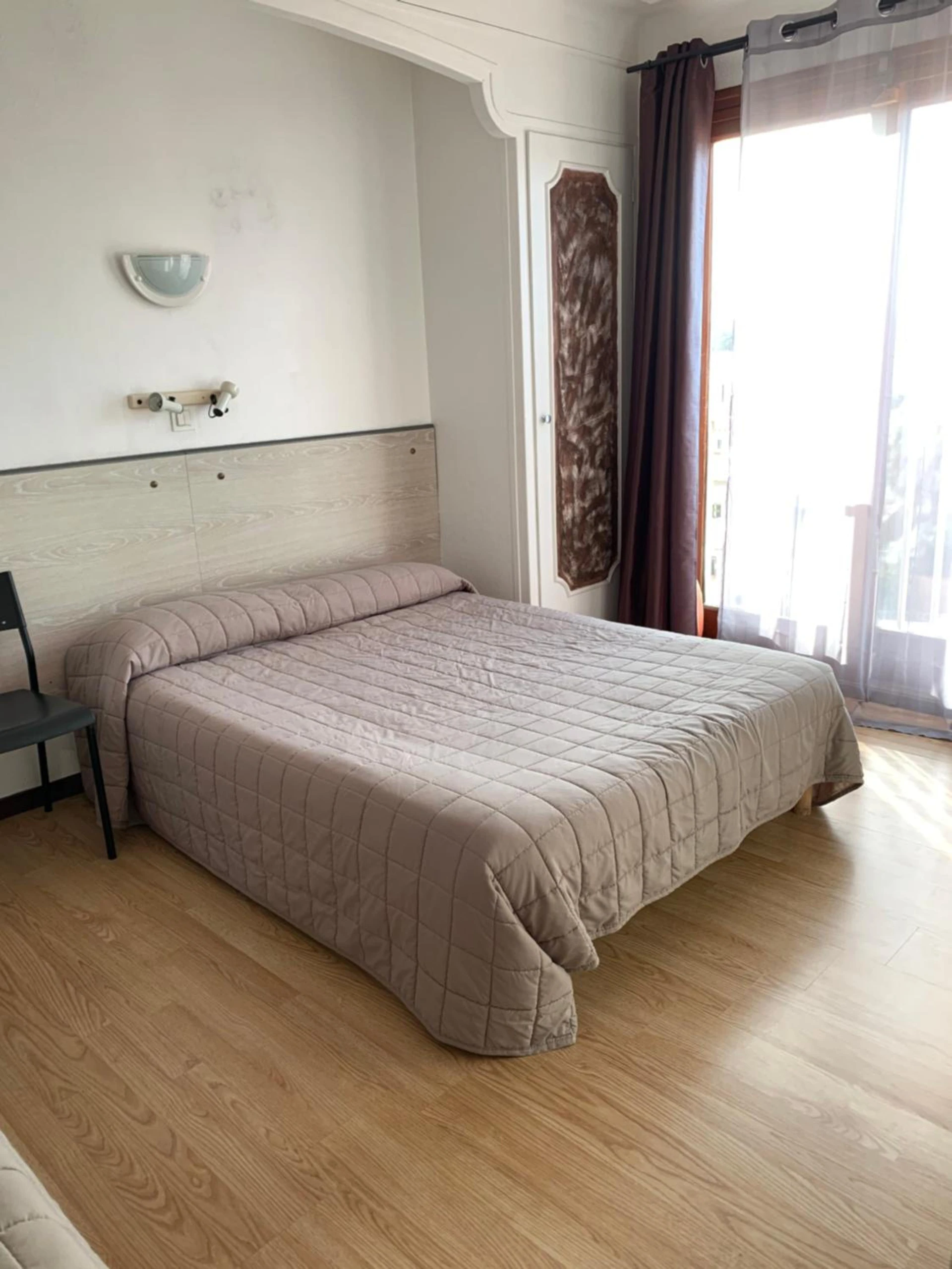 Magnifique chambre pour un séminaire d'entreprise à Hôtel le Canetois - Canet-en-Roussillon