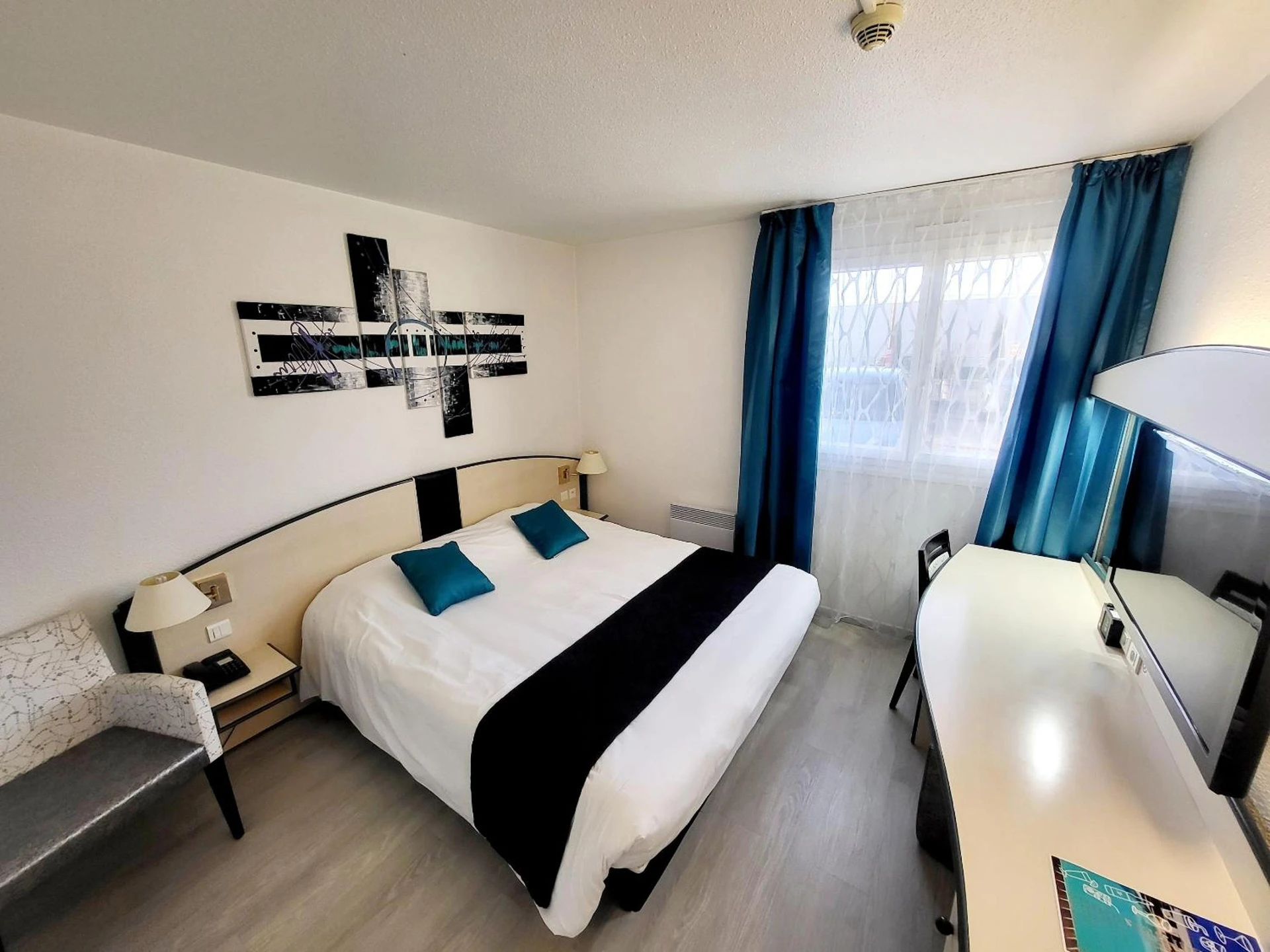 Chambre disponible pour un séminaire d'entreprise à Citotel Hôtel Le Capricorne - Marmande