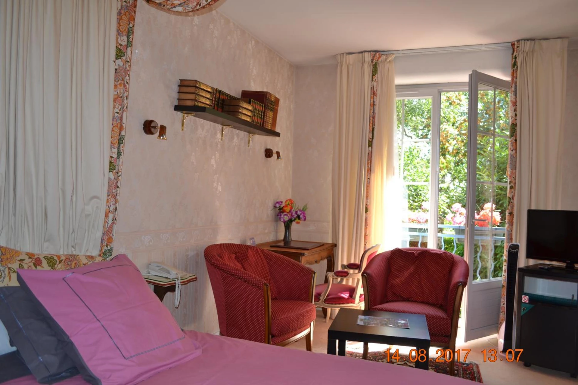 Chambre disponible pour un séminaire d'entreprise à Hôtel Le Castel - Brissac-Quincé