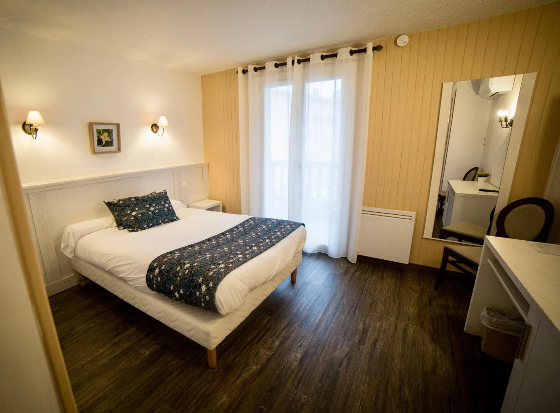Chambre disponible pour un séminaire d'entreprise à Le Catinat Fleuri - Guillestre
