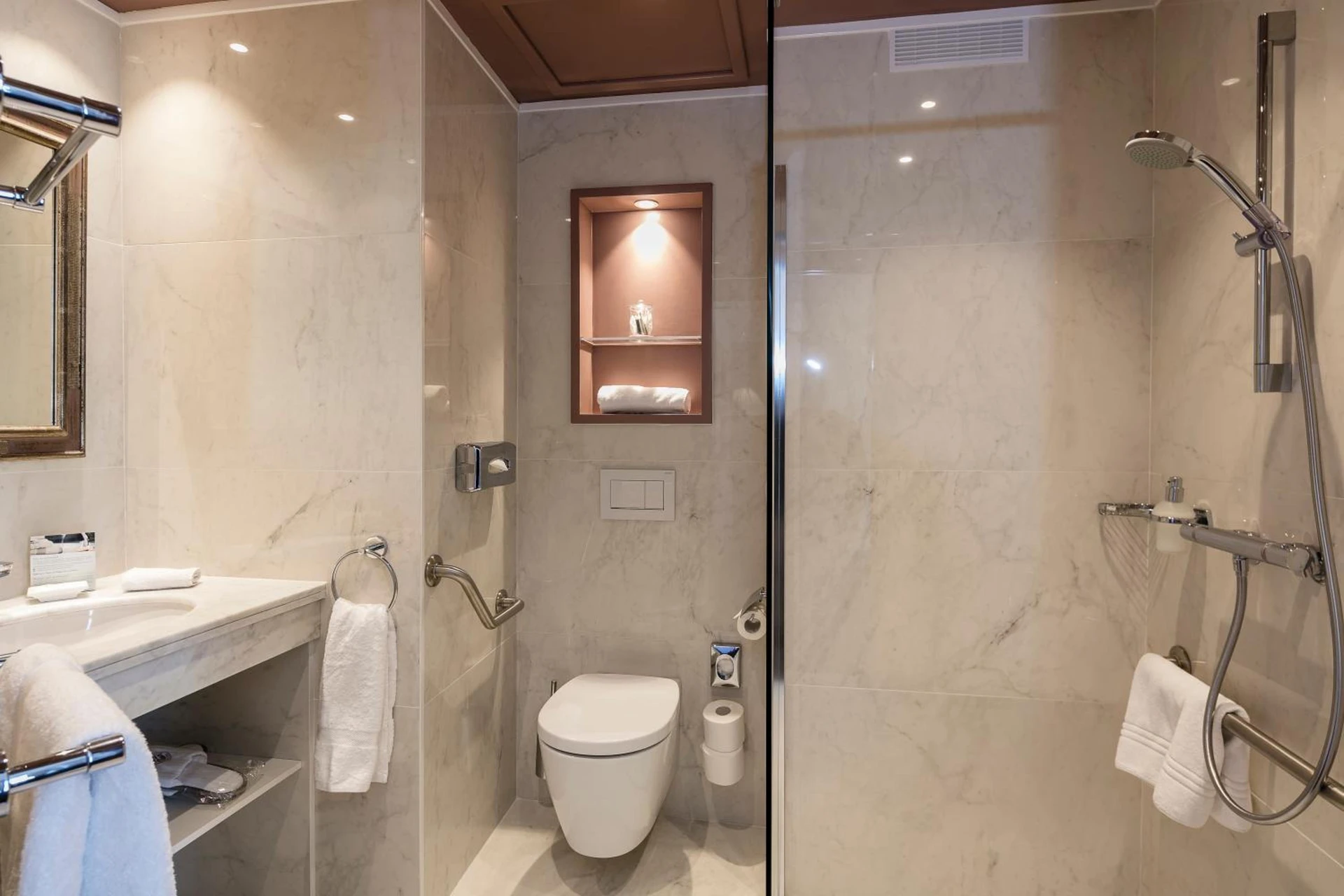 Lieu convivial pour un séminaire d'entreprise à Le Cavendish - Cannes - En savoir plus 