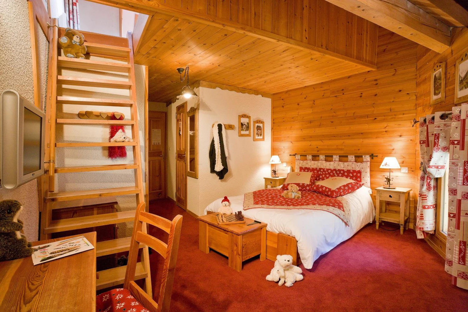 Magnifique chambre pour un séminaire d'entreprise à Le Chalet d'en Hô - Névache