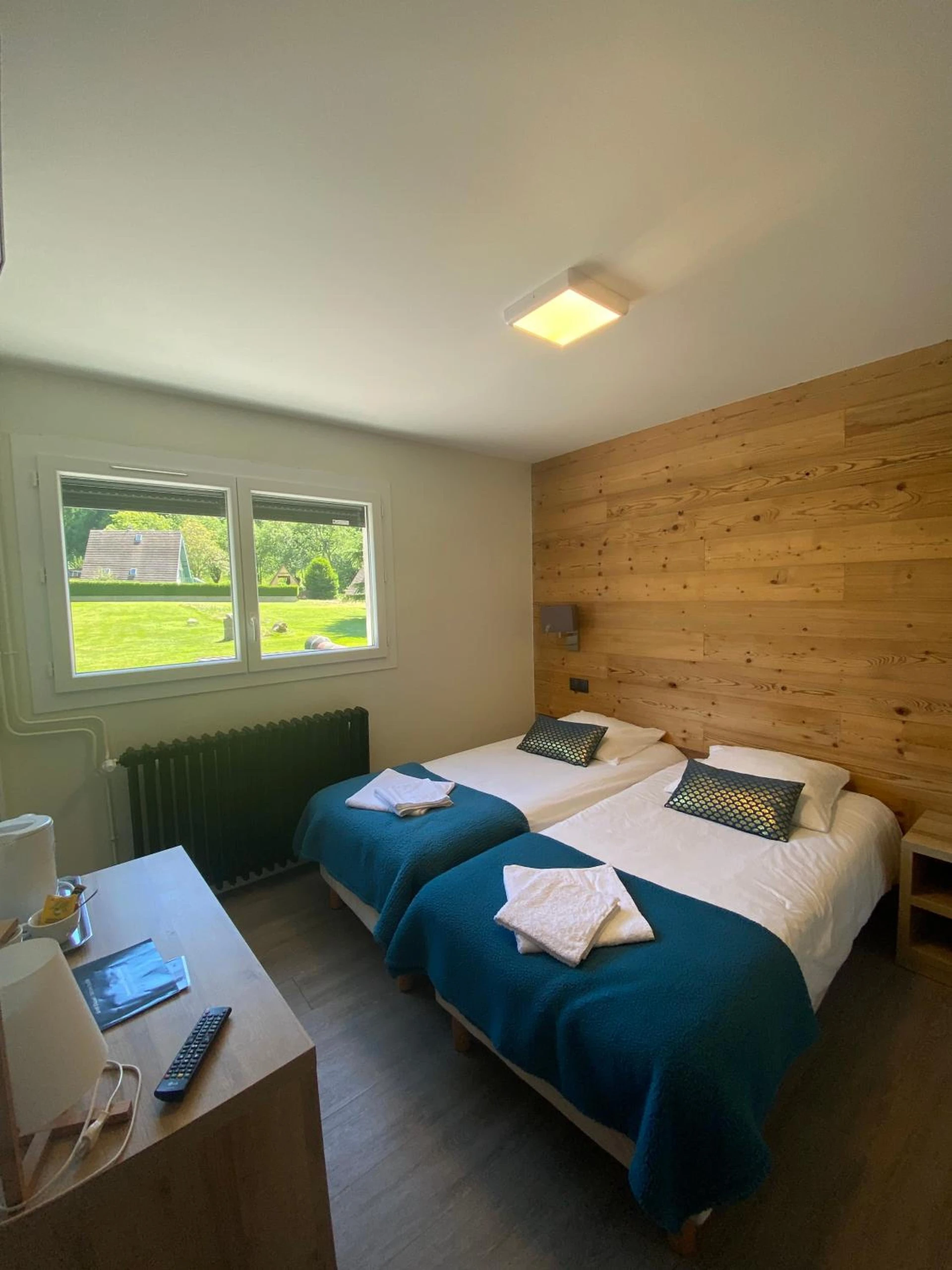 Chambre disponible pour un séminaire d'entreprise à Hotel Le Chalet - Sainte-Marie-de-Campan