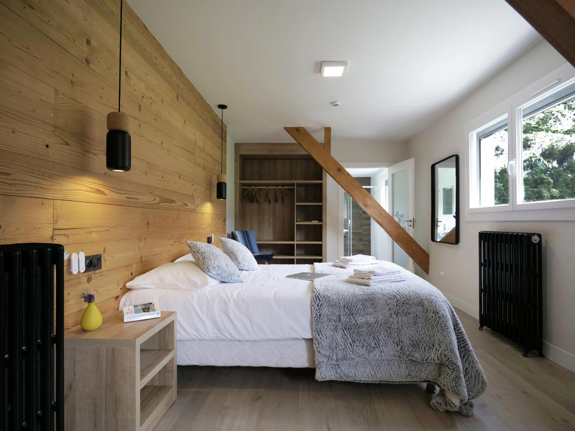 Magnifique chambre pour un séminaire d'entreprise à Hotel Le Chalet - Sainte-Marie-de-Campan