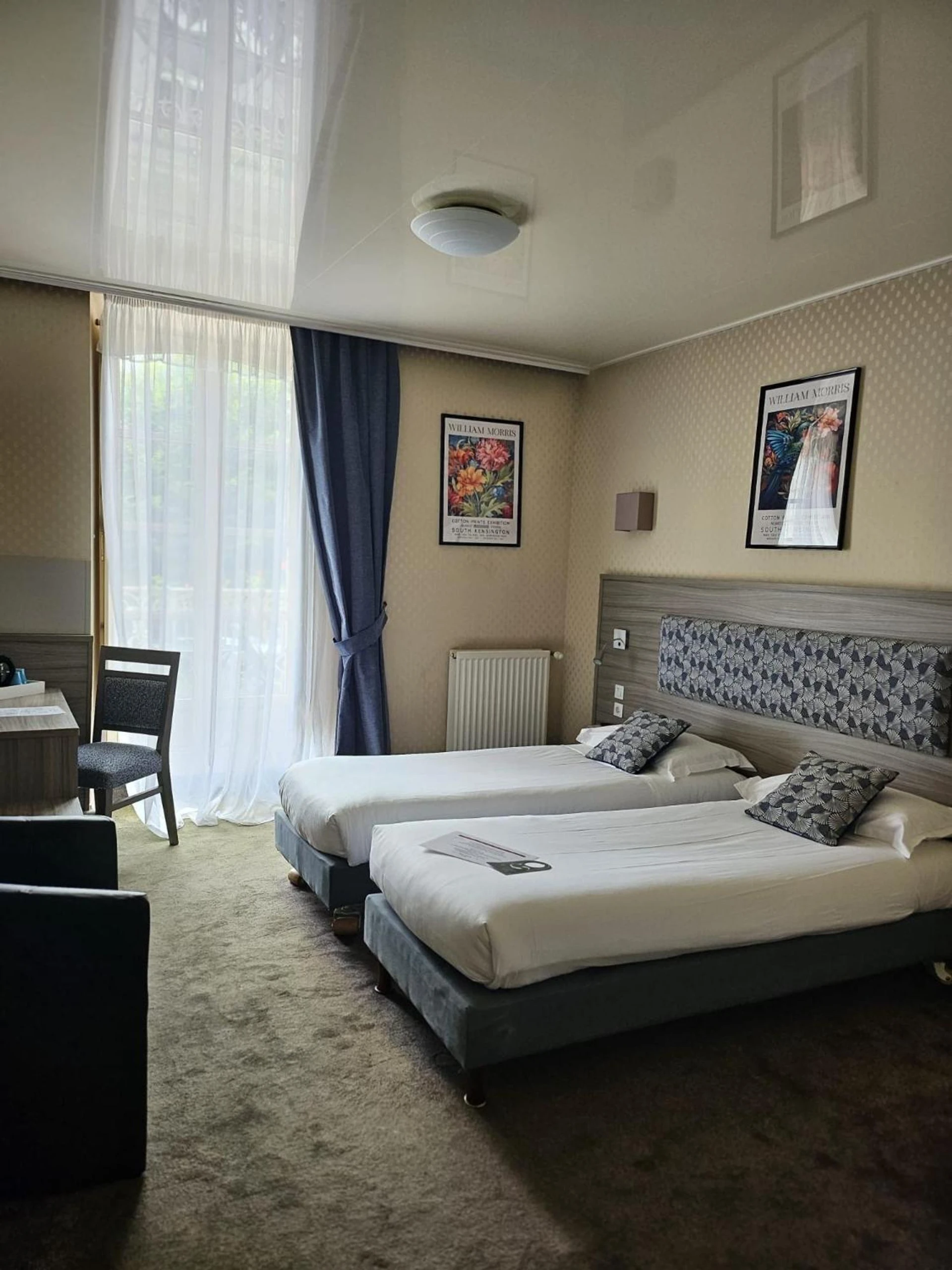 Chambre disponible pour un séminaire d'entreprise à Cit'Hotel le Challonge - Dinan