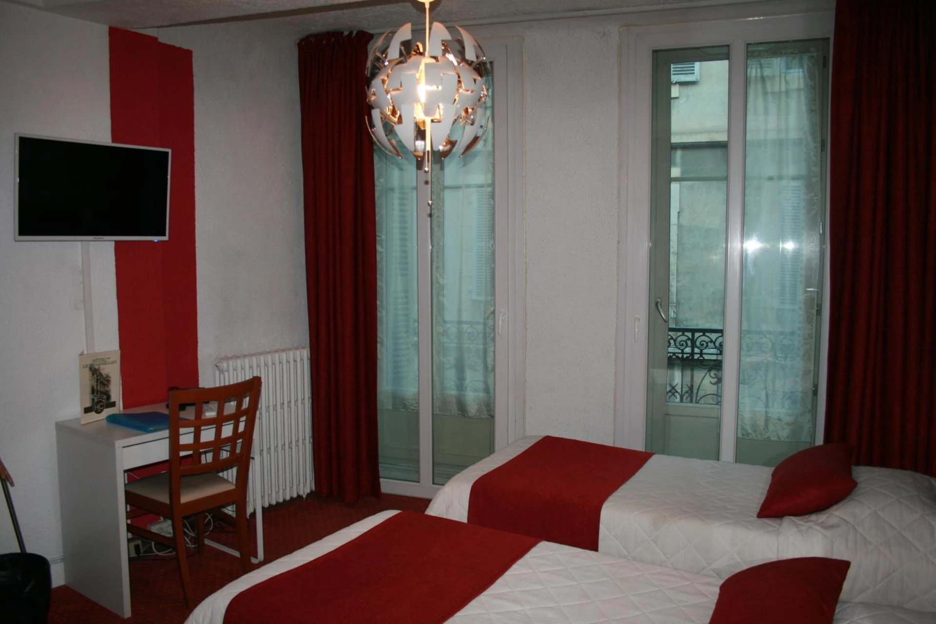 Chambre disponible pour un séminaire d'entreprise à Hôtel Le Chambellan - Dijon