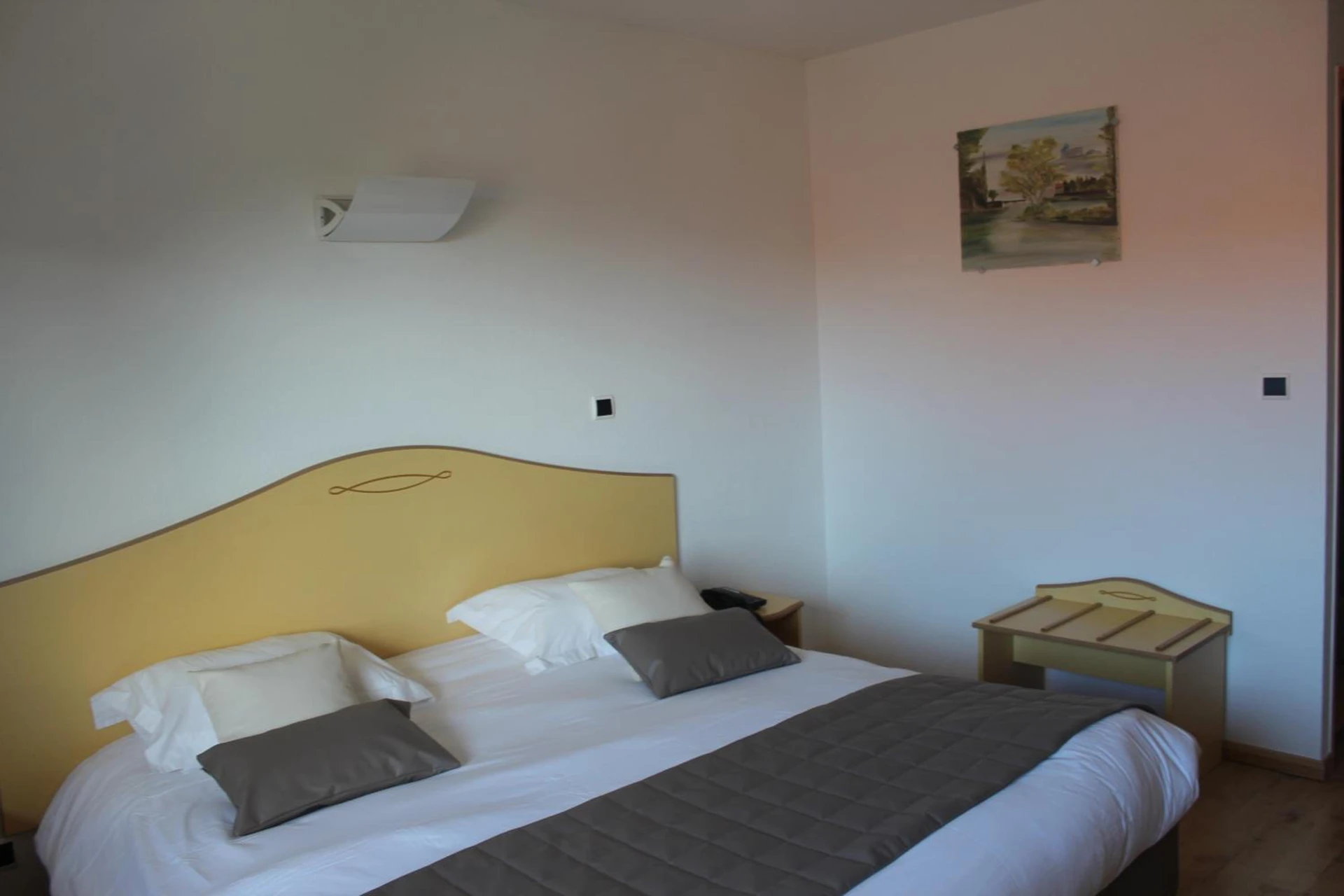 Chambre disponible pour un séminaire d'entreprise à Le Champ des Lys - Amancey