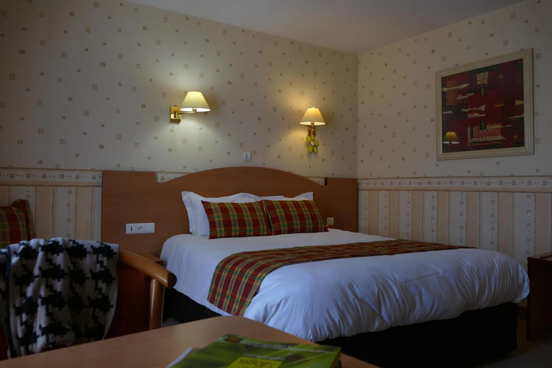 Chambre disponible pour un séminaire d'entreprise à Logis Hotels Le Champalud Restaurant La Citadelle - Champtoceaux