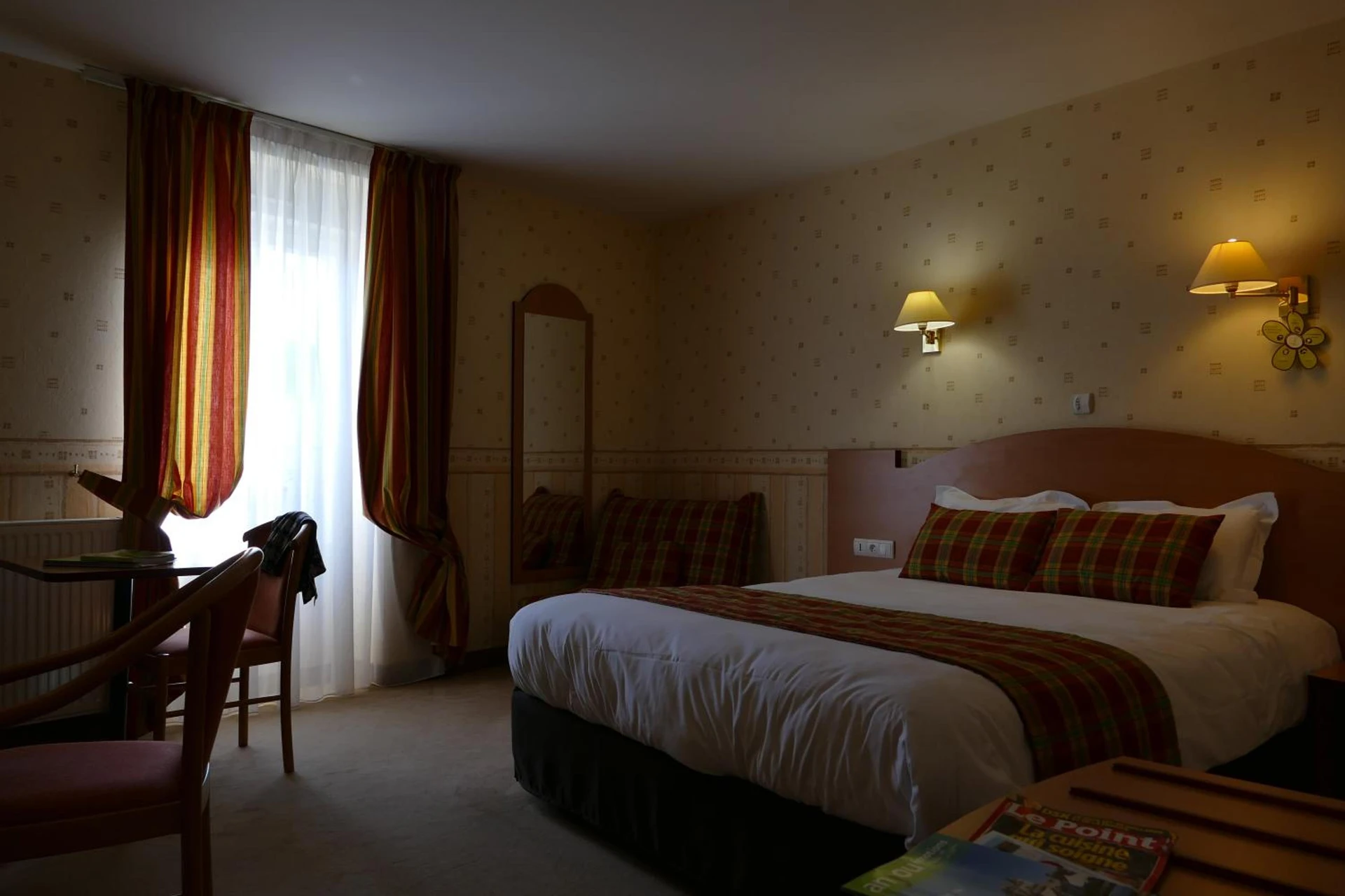 Chambre disponible pour un séminaire d'entreprise à Logis Hotels Le Champalud Restaurant La Citadelle - Champtoceaux