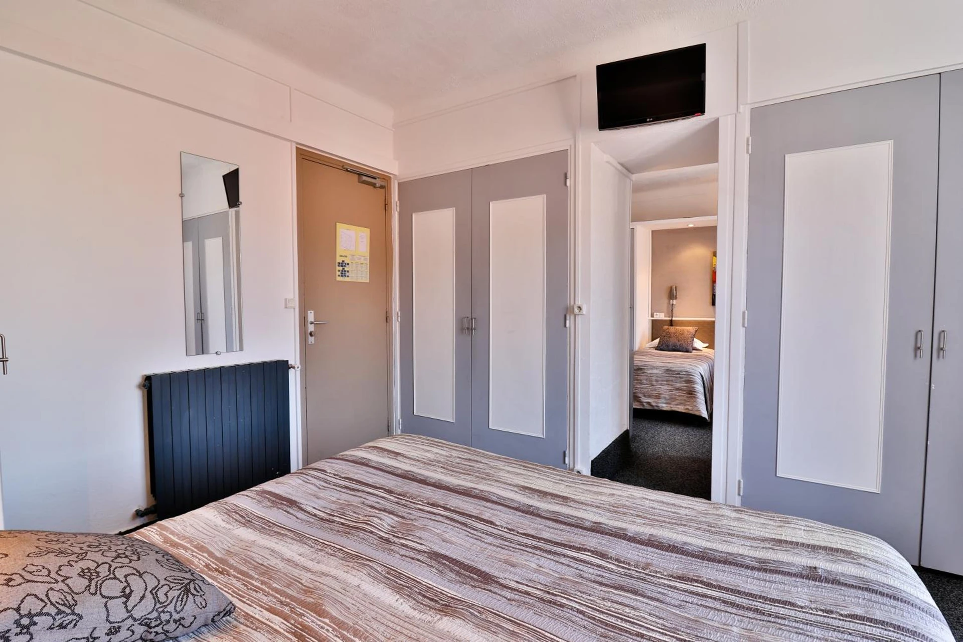 Chambre disponible pour un séminaire d'entreprise à Hôtel le Chardon Bleu - Sainte-Maxime