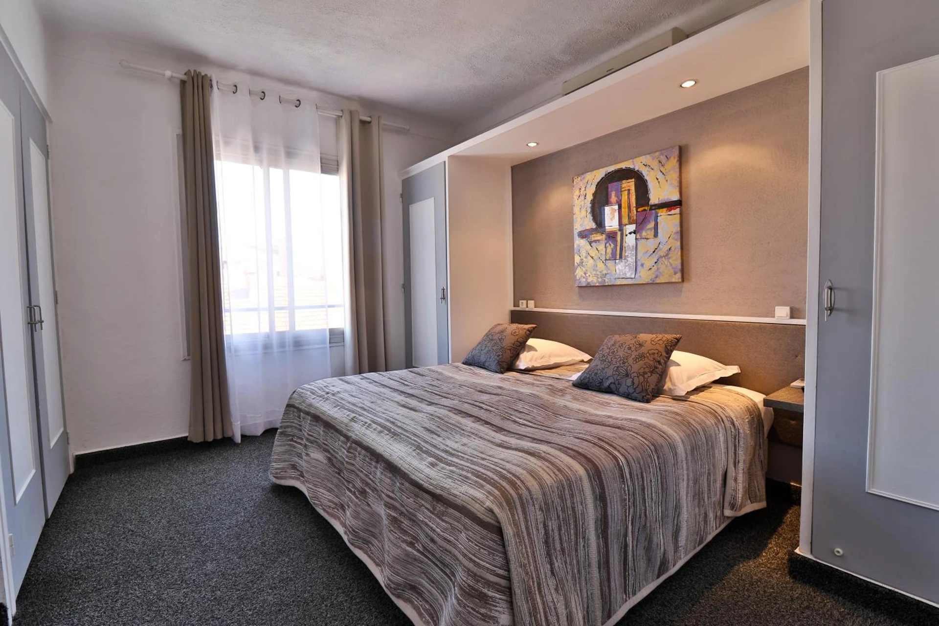 Magnifique chambre pour un séminaire d'entreprise à Hôtel le Chardon Bleu - Sainte-Maxime