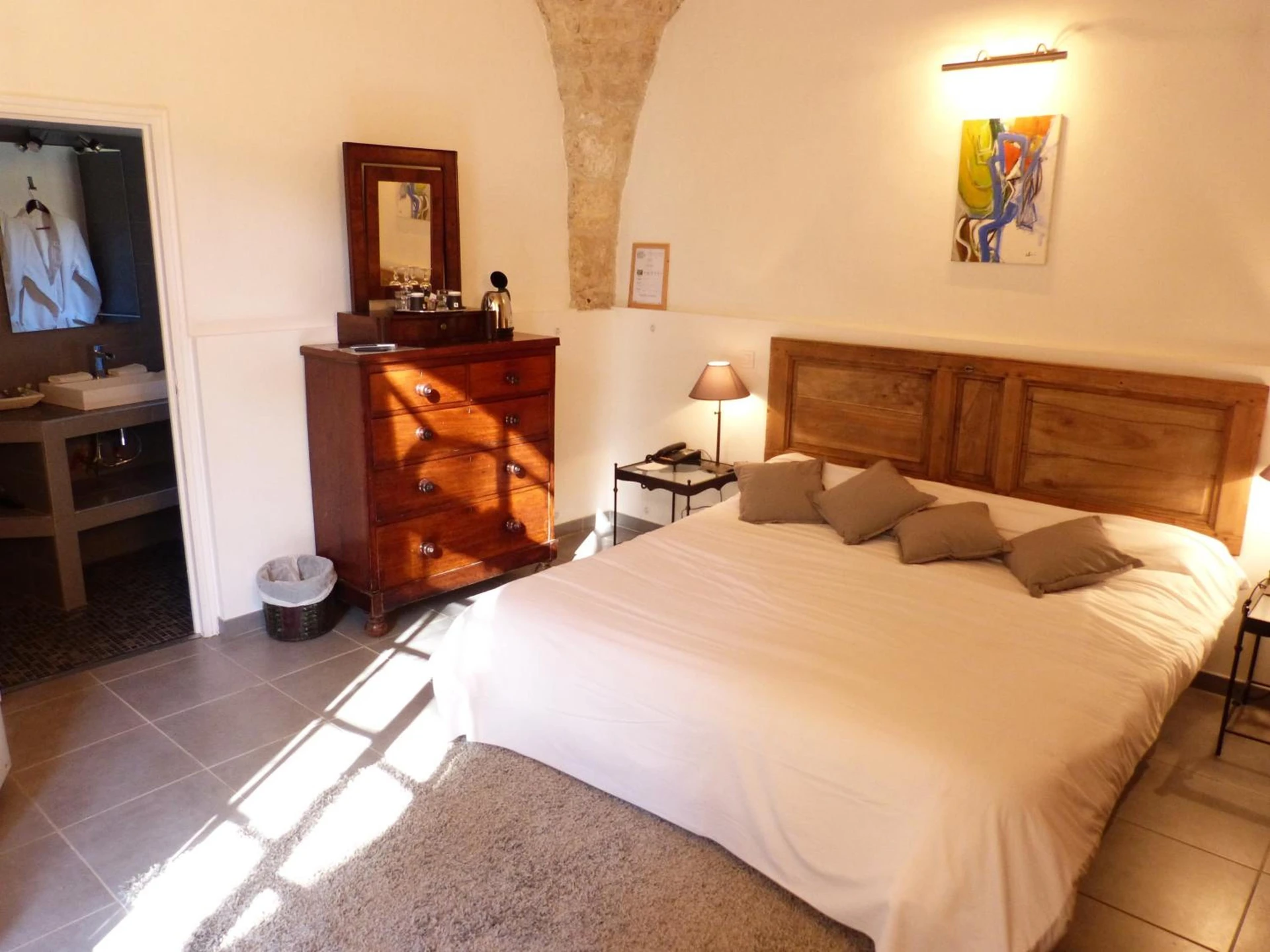 Chambre disponible pour un séminaire d'entreprise à Château d'Arpaillargues - TERITORIA - Arpaillargues-et-Aureillac