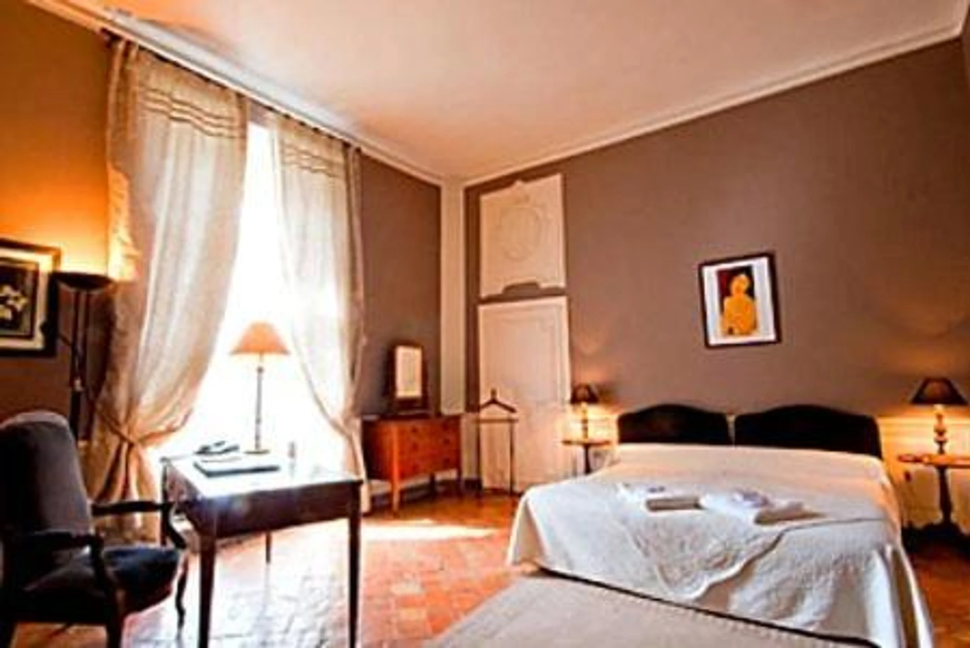 Chambre disponible pour un séminaire d'entreprise à Château d'Arpaillargues - TERITORIA - Arpaillargues-et-Aureillac