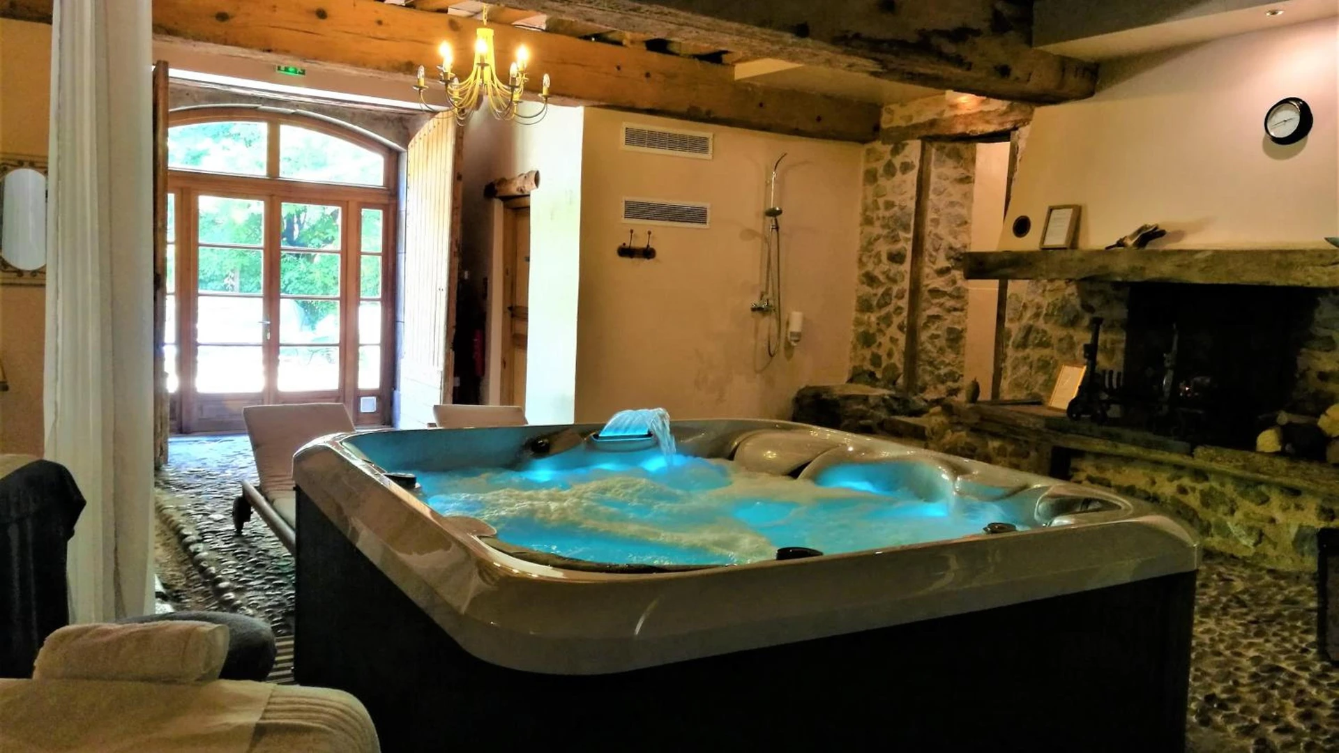 Organiser un séminaire d'entreprise : Hotel Logis - Chateau de Beauregard à saint-girons
