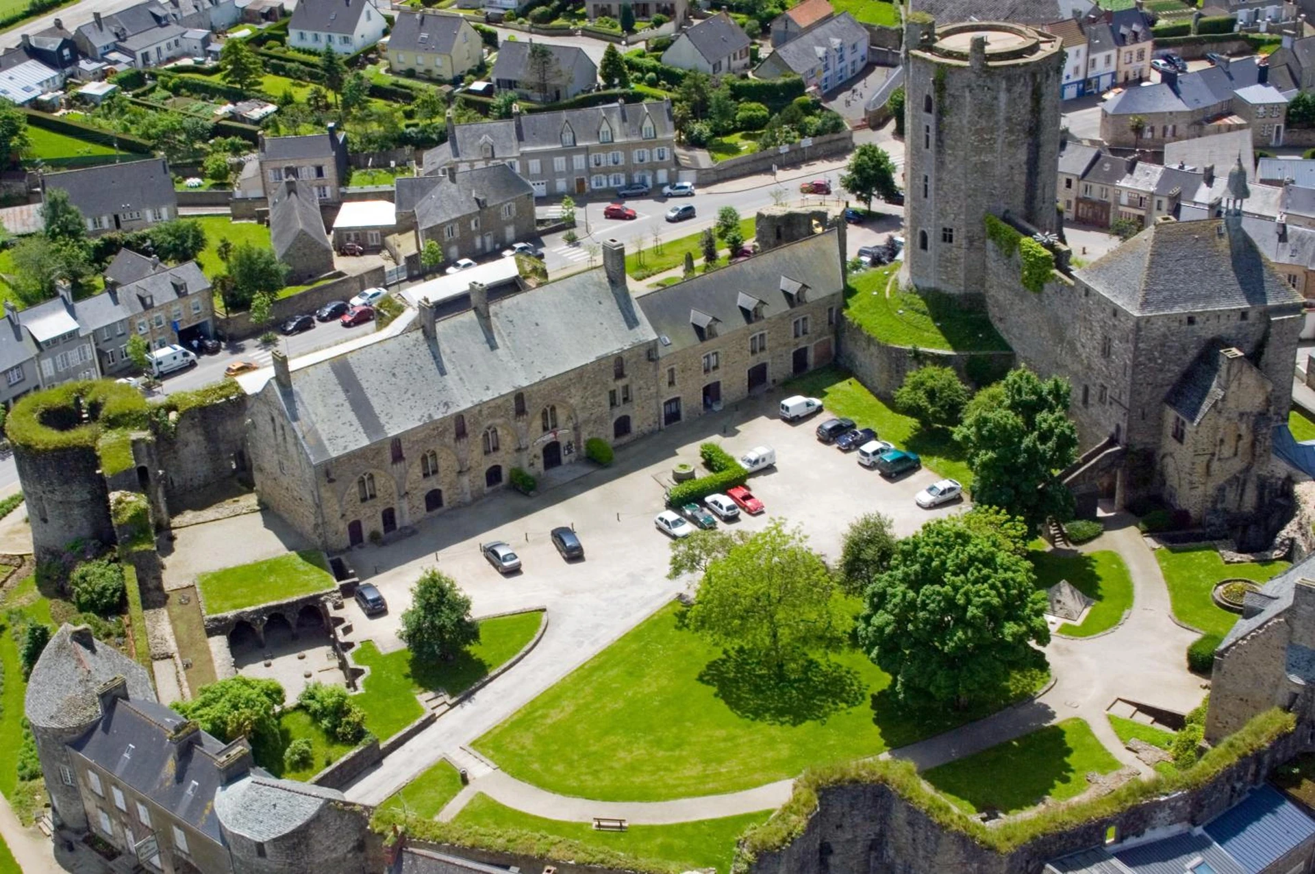 Organiser un séminaire d'entreprise : L'Hostellerie du Château de Bricquebec à bricquebec