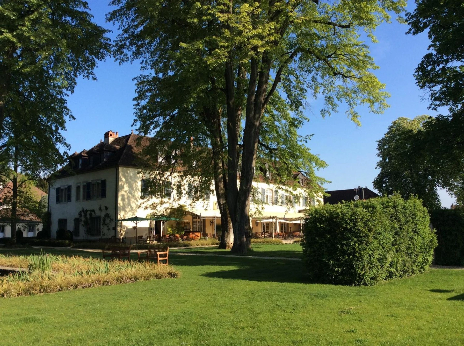 Organiser un séminaire d'entreprise : Chateau De Germigney à port-lesney