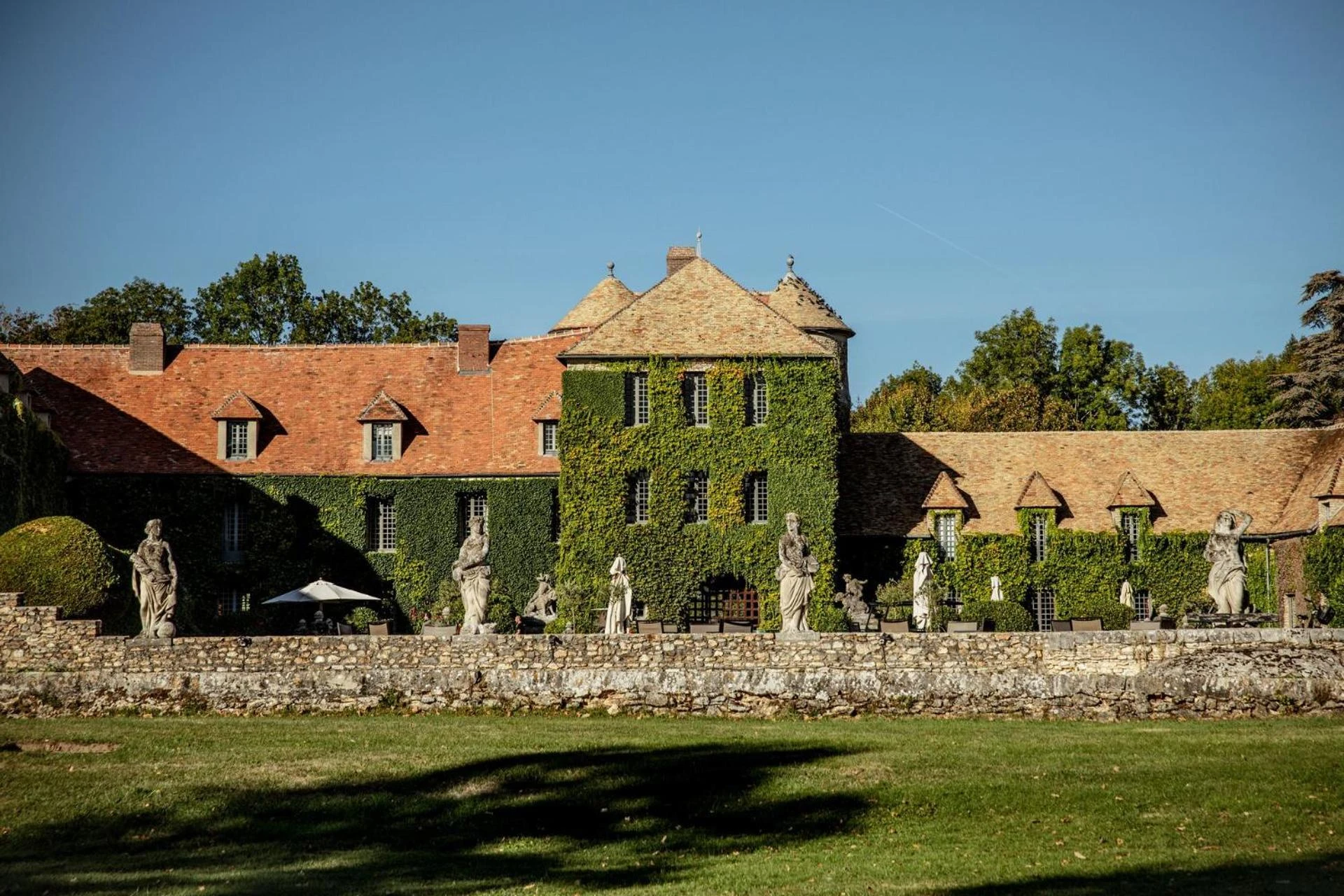 Organiser un séminaire d'entreprise : Château De Villiers-Le-Mahieu à villiers-le-mahieu