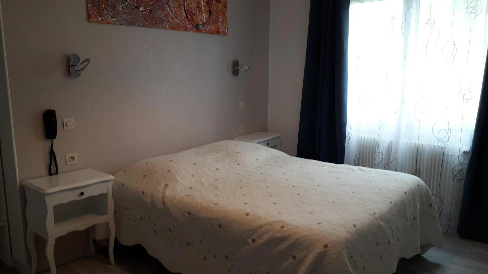 Magnifique chambre pour un séminaire d'entreprise à Hôtel Le Châtelet - Saint-Paul-de-Fenouillet