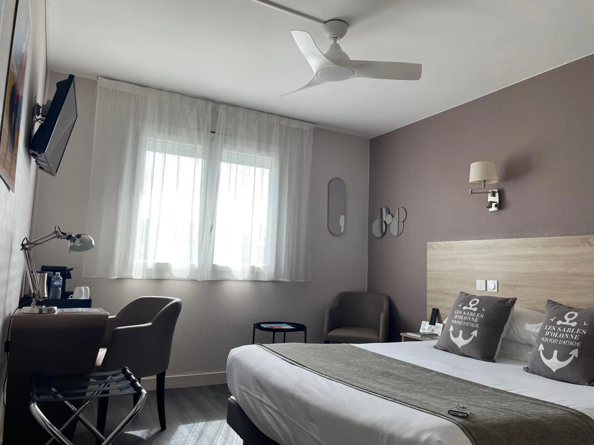 Lieu convivial pour un séminaire d'entreprise à Cit'Hotel Le Chêne Vert - Les Sables dʼOlonne - En savoir plus 