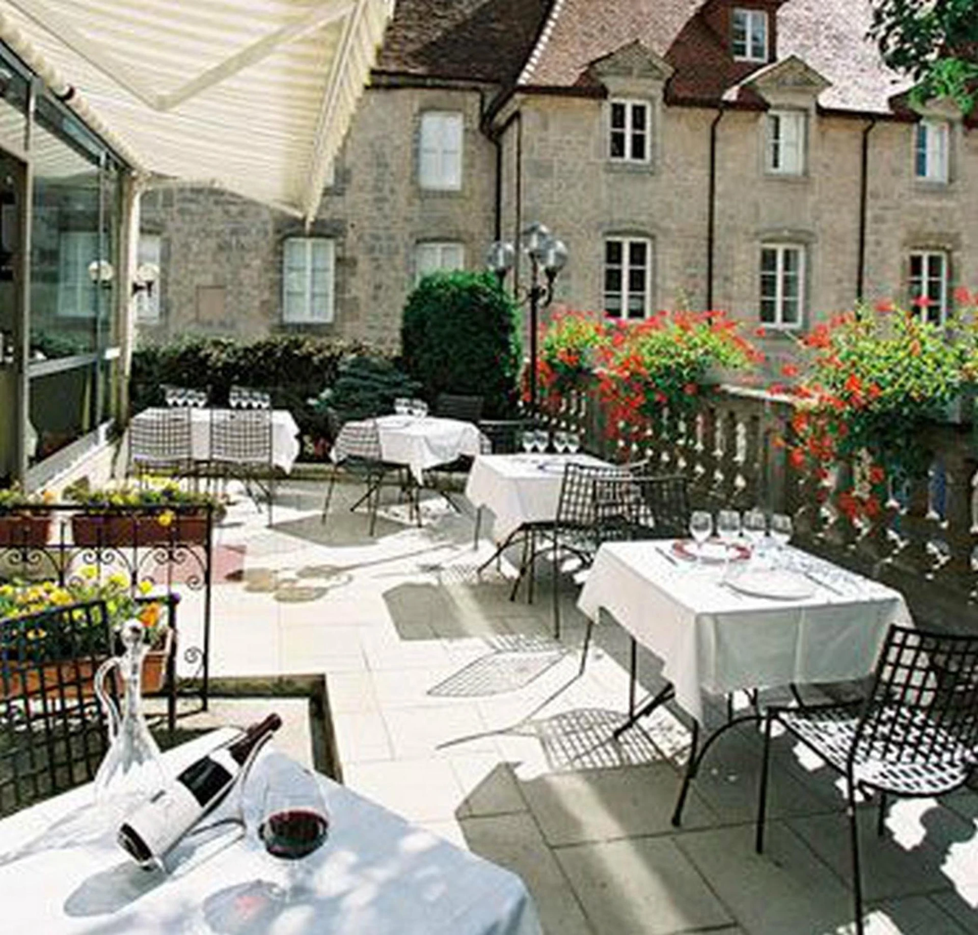 Organiser un séminaire d'entreprise : Logis Hôtel Le Cheval Blanc à langres
