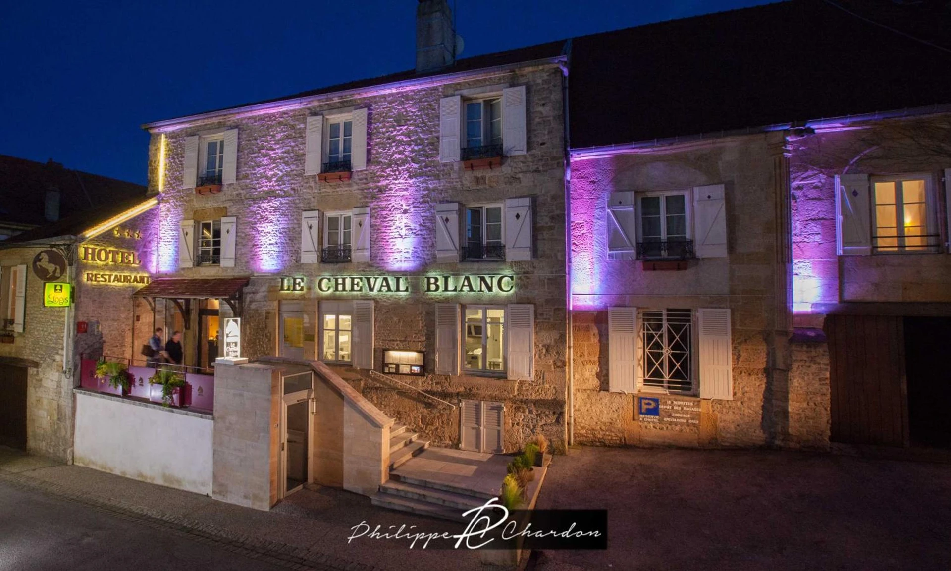 Organiser un séminaire d'entreprise : Logis Hôtel Le Cheval Blanc à langres