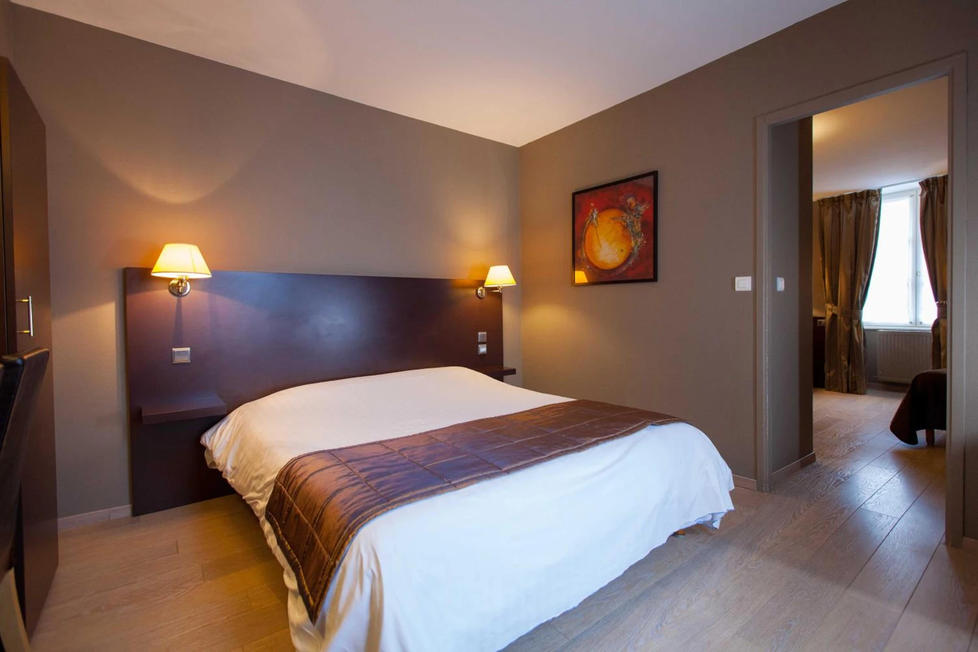 Chambre disponible pour un séminaire d'entreprise à Logis Hôtel Le Cheval Blanc - Langres