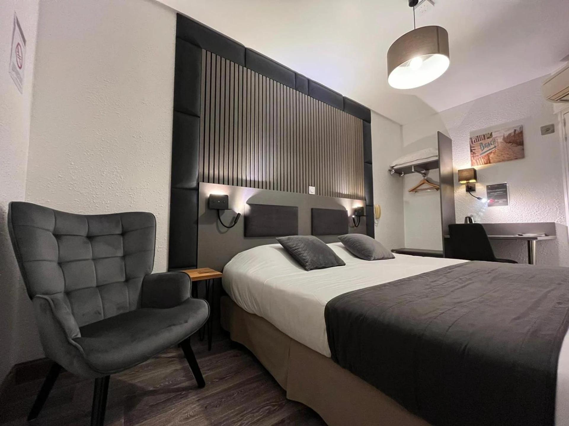 Organiser un séminaire d'entreprise : Cit'Hotel Le Cheval Blanc Cognac Centre à cognac