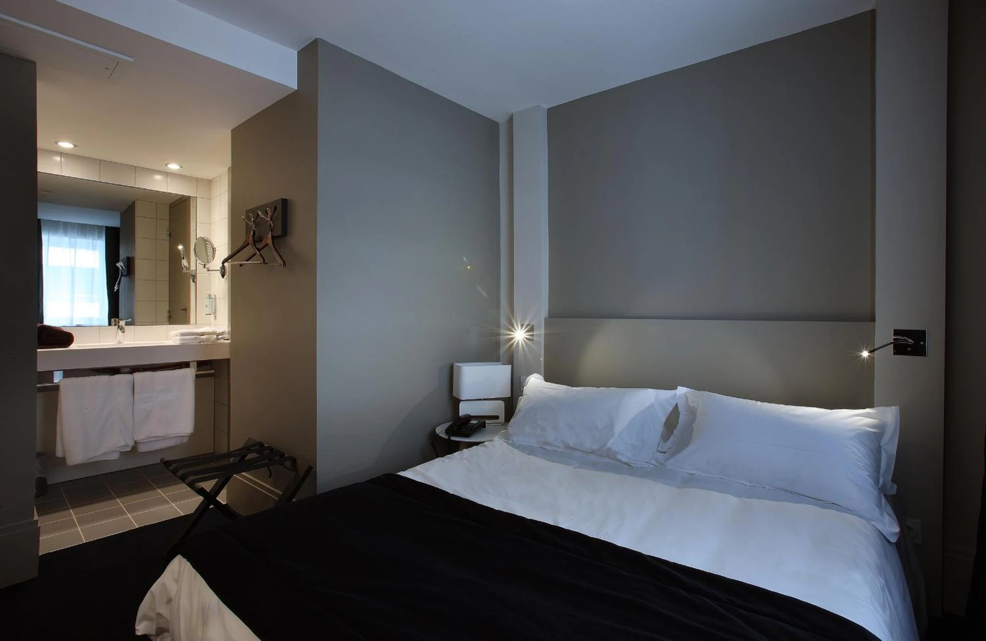 Chambre disponible pour un séminaire d'entreprise à Hotel le Cinq Hyper - Centre - Chambéry