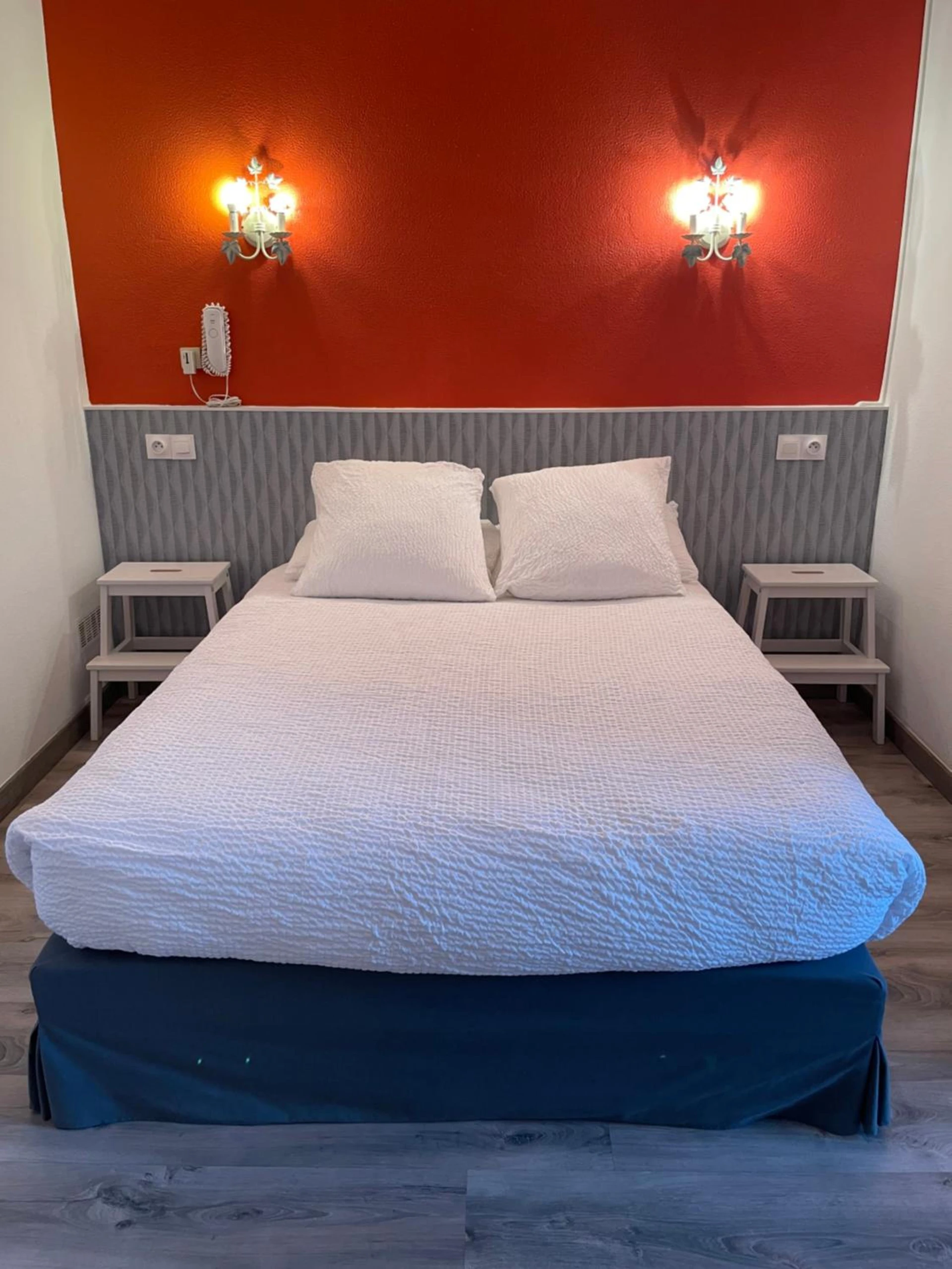 Magnifique chambre pour un séminaire d'entreprise à Logis Hôtel Le Clement V - Roquemaure
