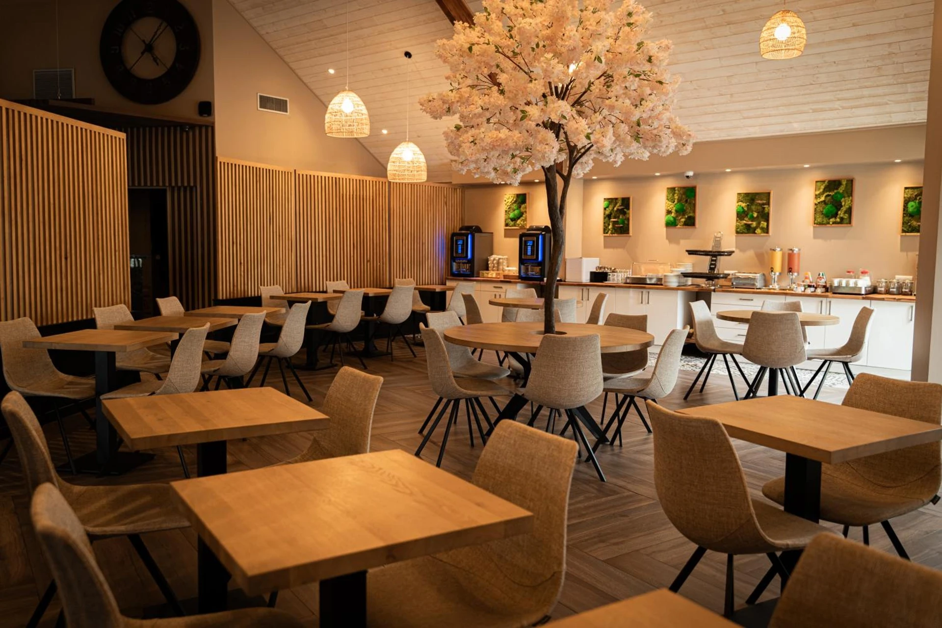 Organiser un séminaire d'entreprise : Logis Clermotel - Hôtel & Restaurant à agnetz