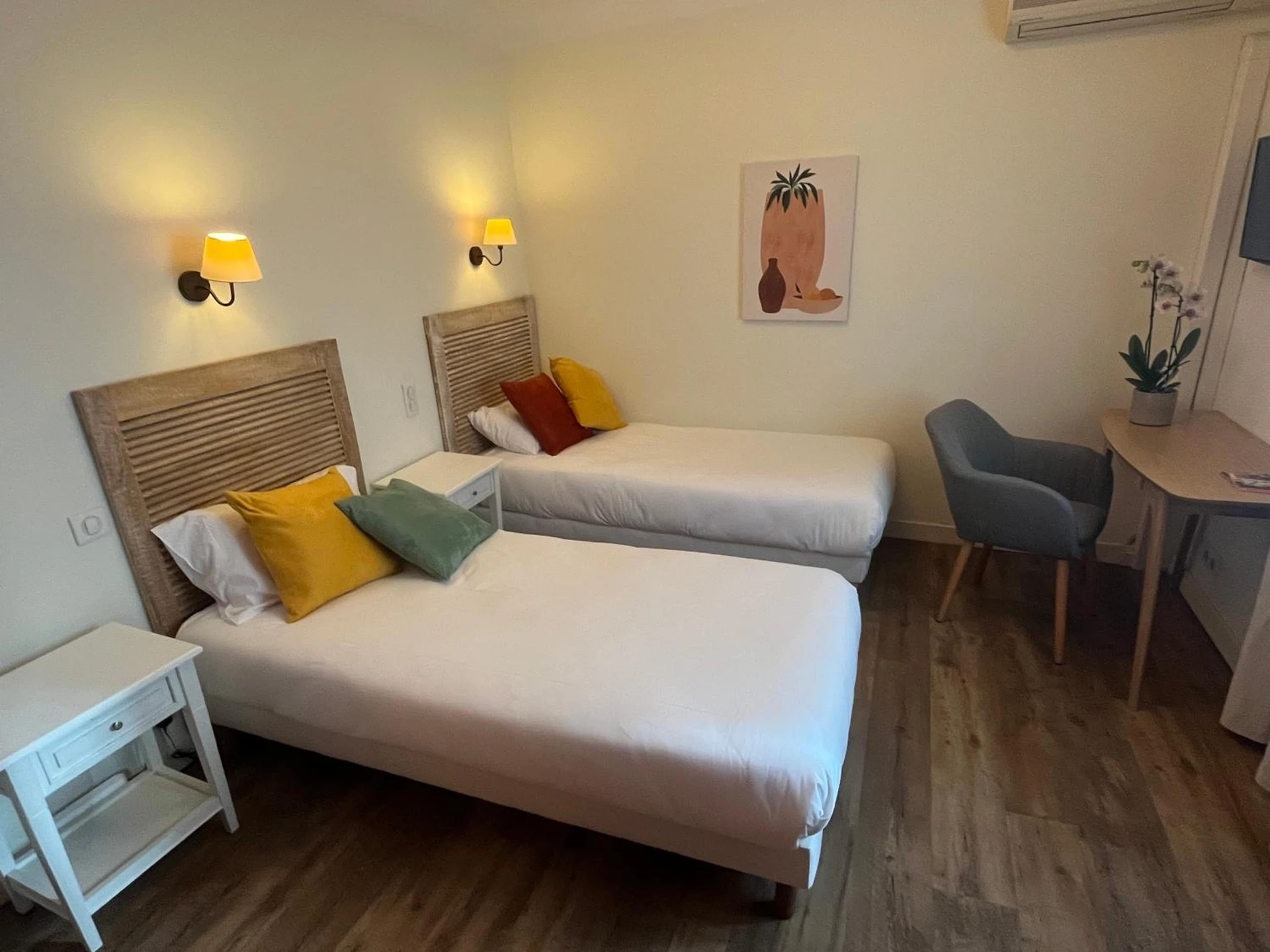 Magnifique chambre pour un séminaire d'entreprise à Le Clos d'Orange - Hotel & ville de Provence - Orange